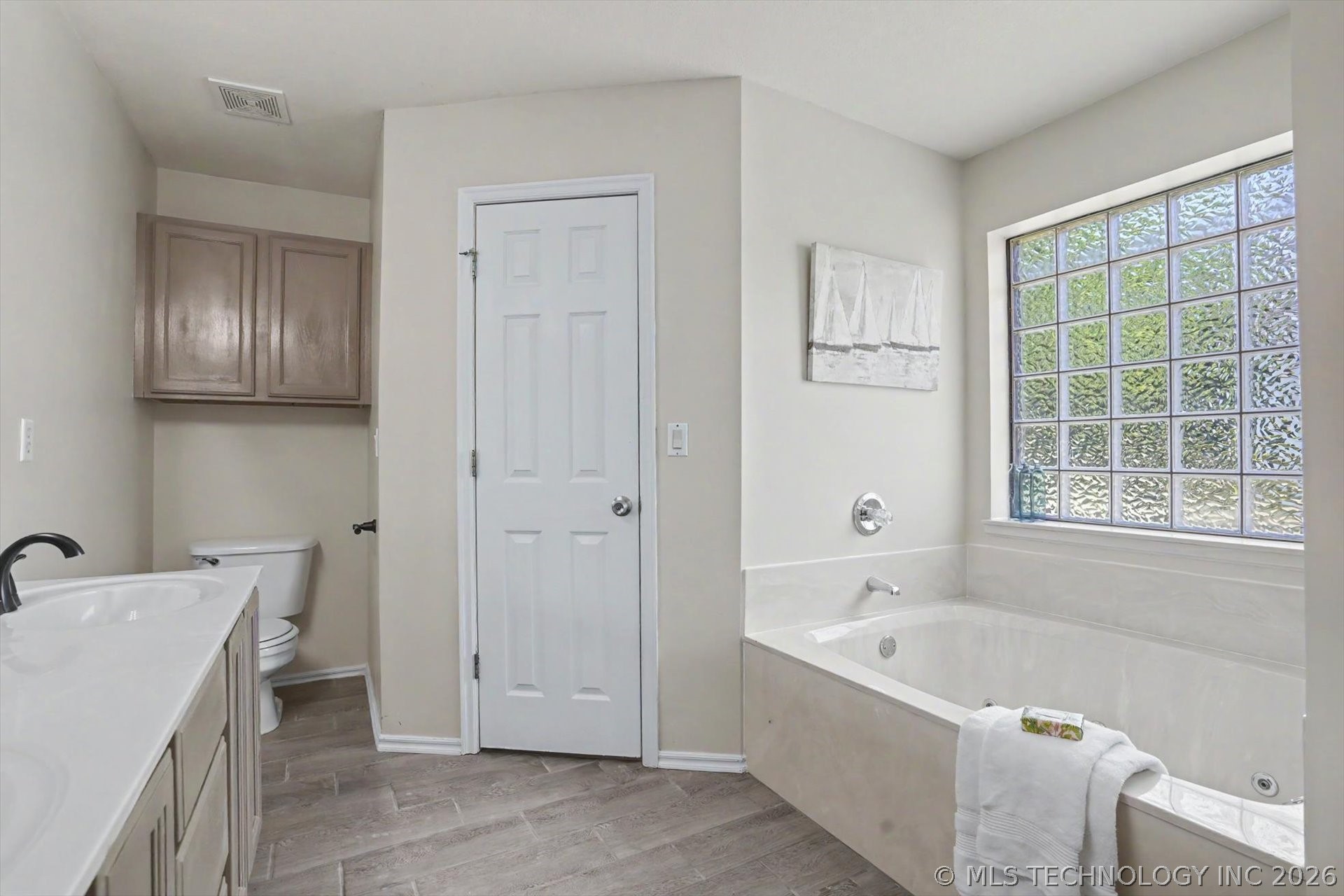 208 S Poplar Avenue Broken Arrow OK 74012