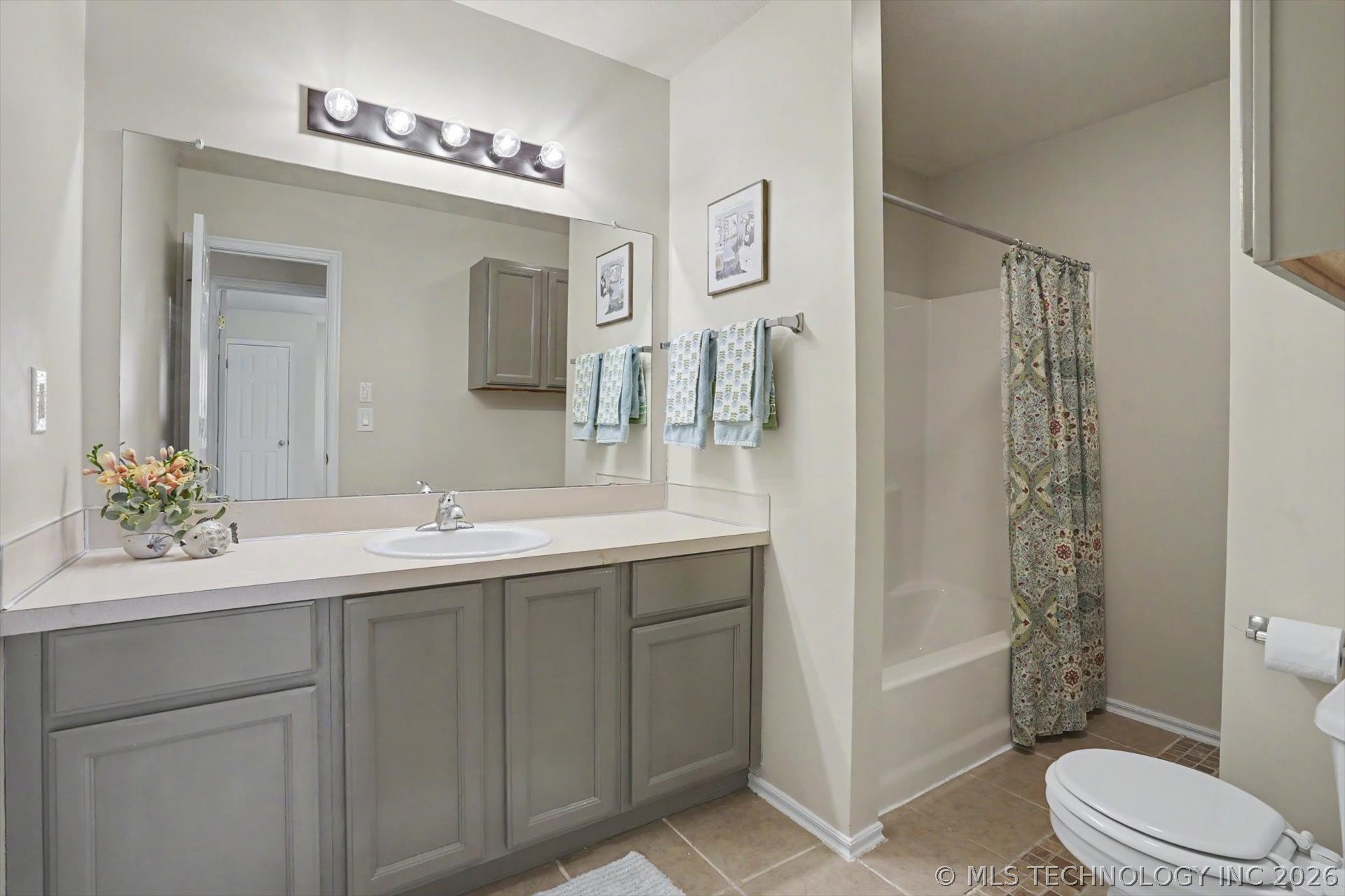 208 S Poplar Avenue Broken Arrow OK 74012
