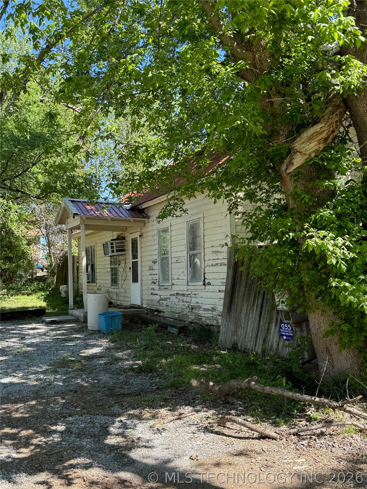 1411 W Broadway Sulphur OK 73086