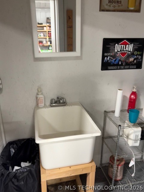 21451 Randolph Bottom Madill OK 73446