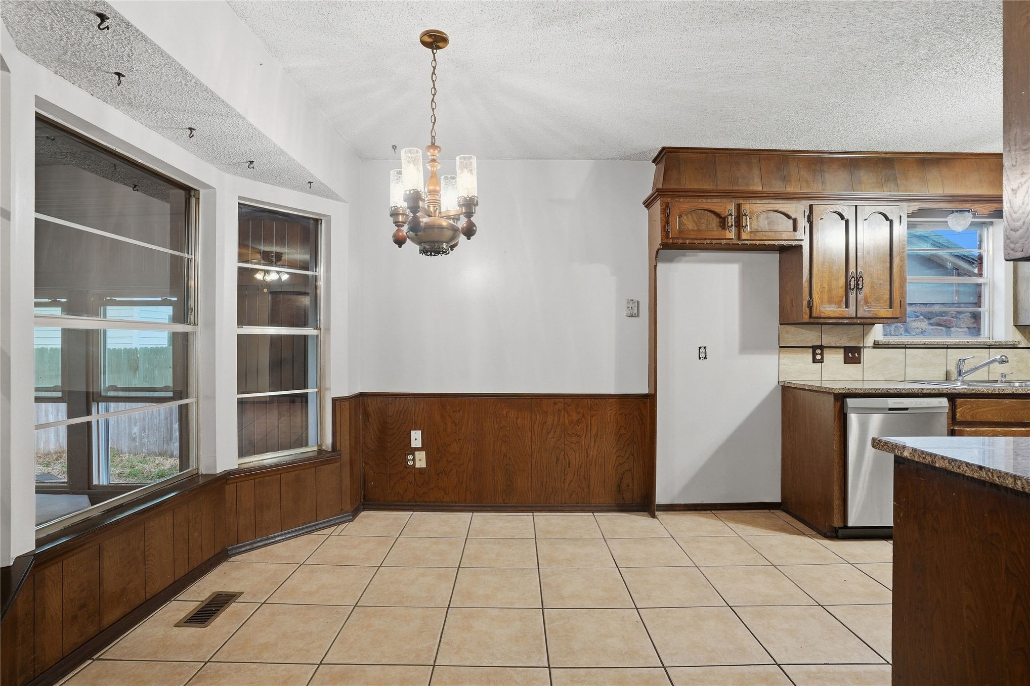 9634 E 26th Place Tulsa OK 74129