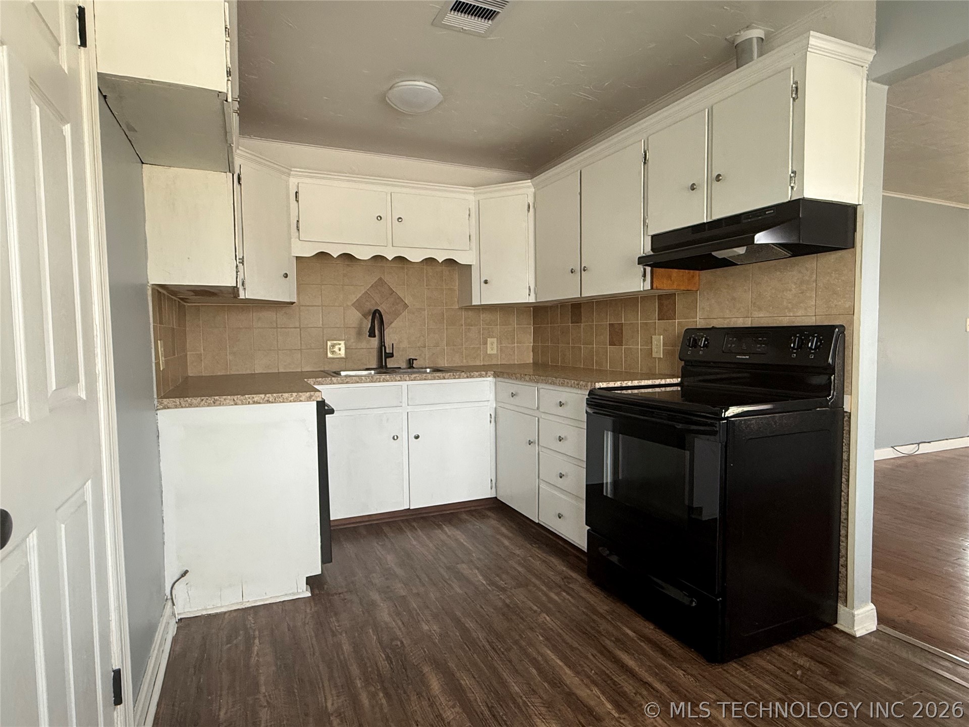 200 S Delaware Street Dewey OK 74029