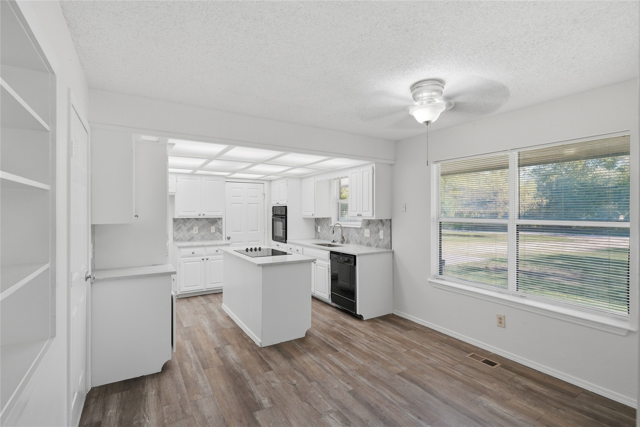14824 S 337th East Avenue Coweta OK 74429