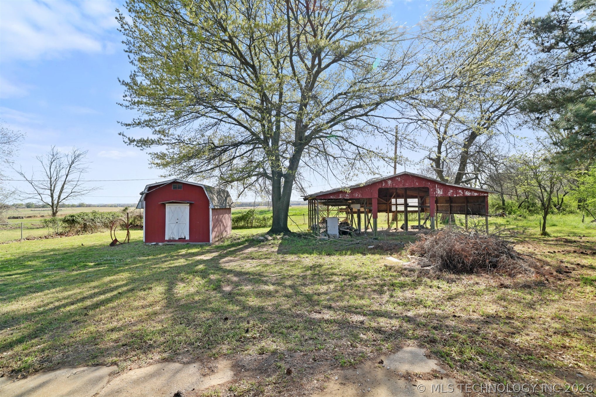 610 E Mckennon Calera OK 74730