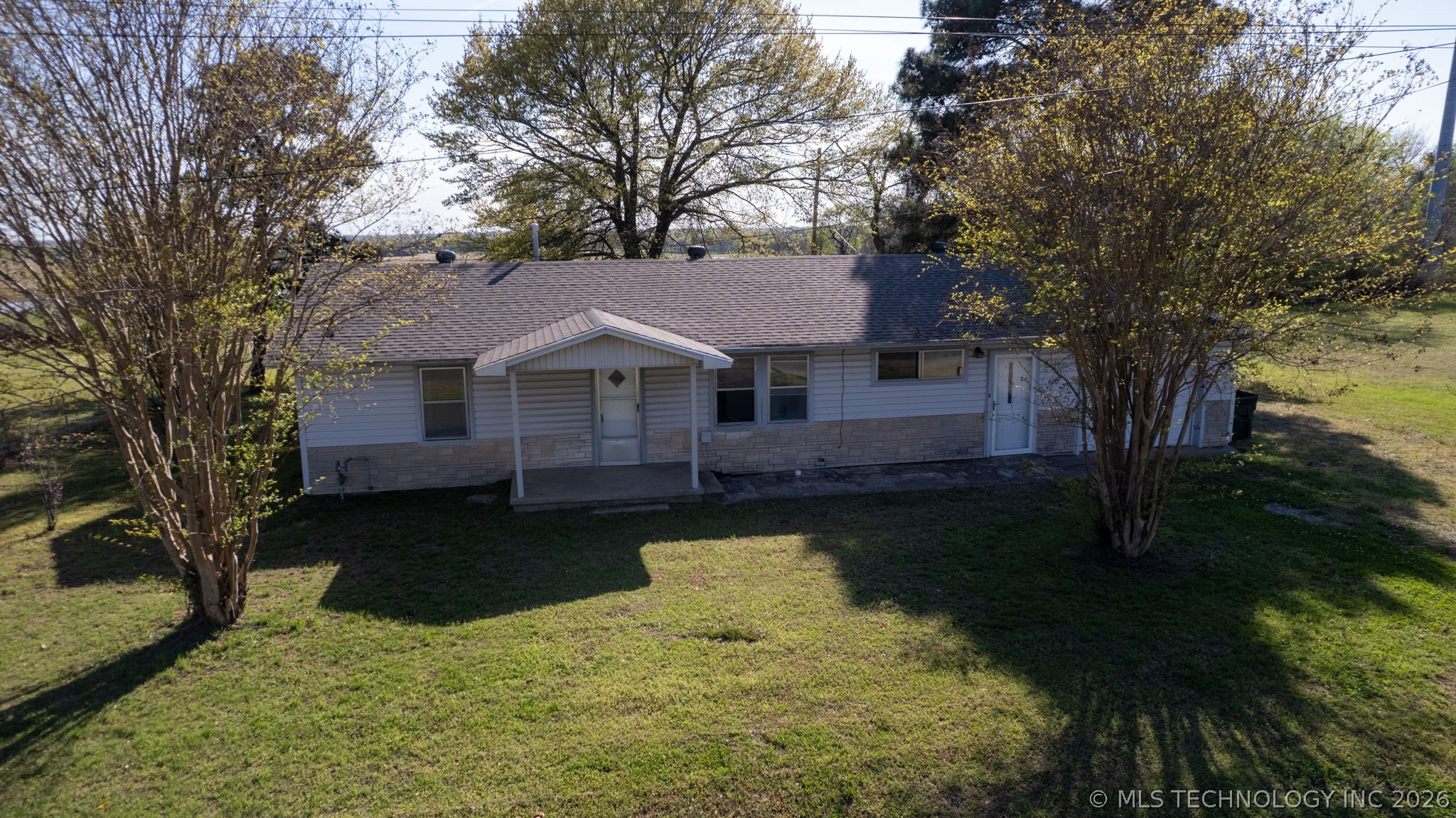610 E Mckennon Calera OK 74730