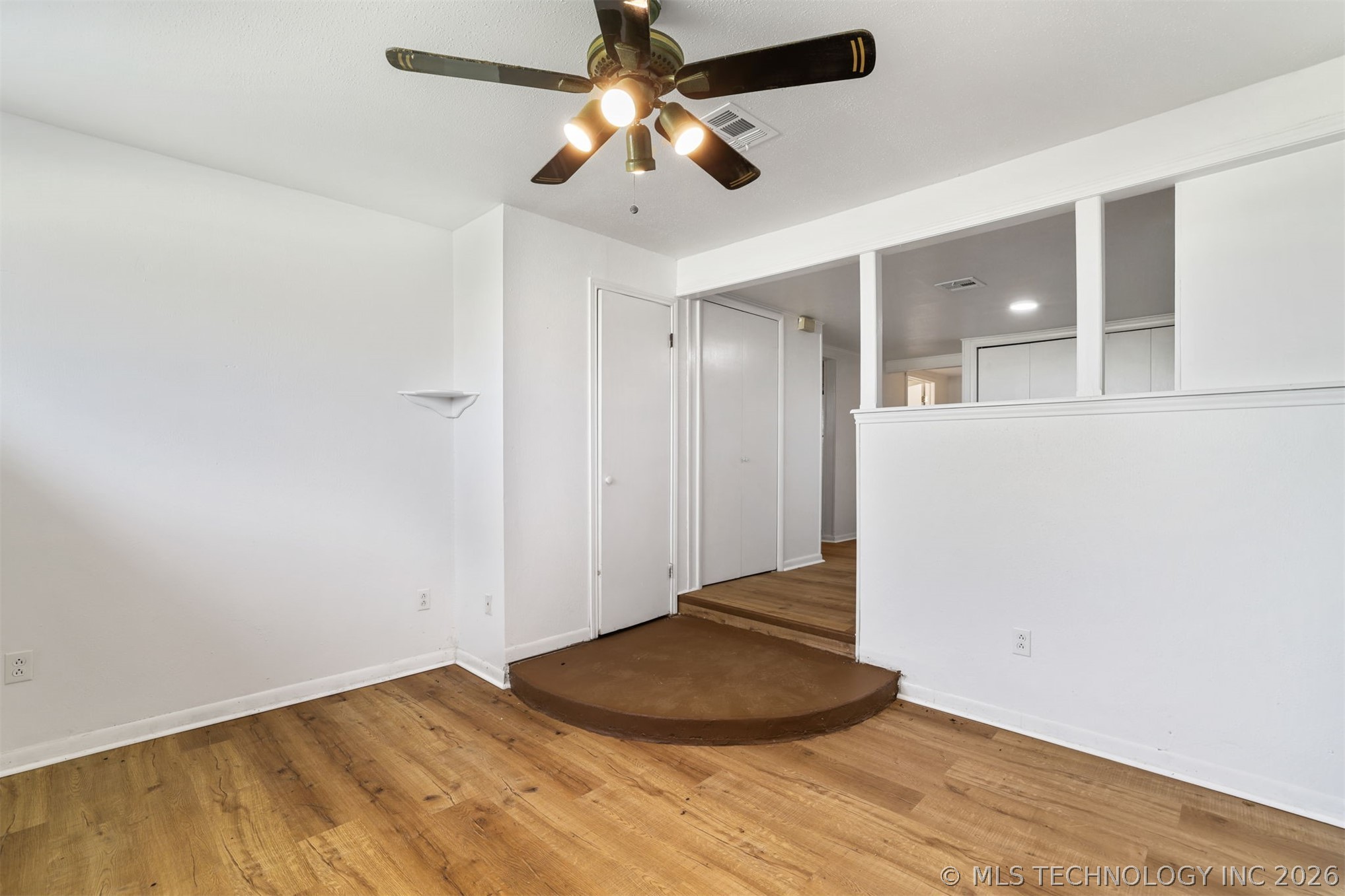 610 E Mckennon Calera OK 74730