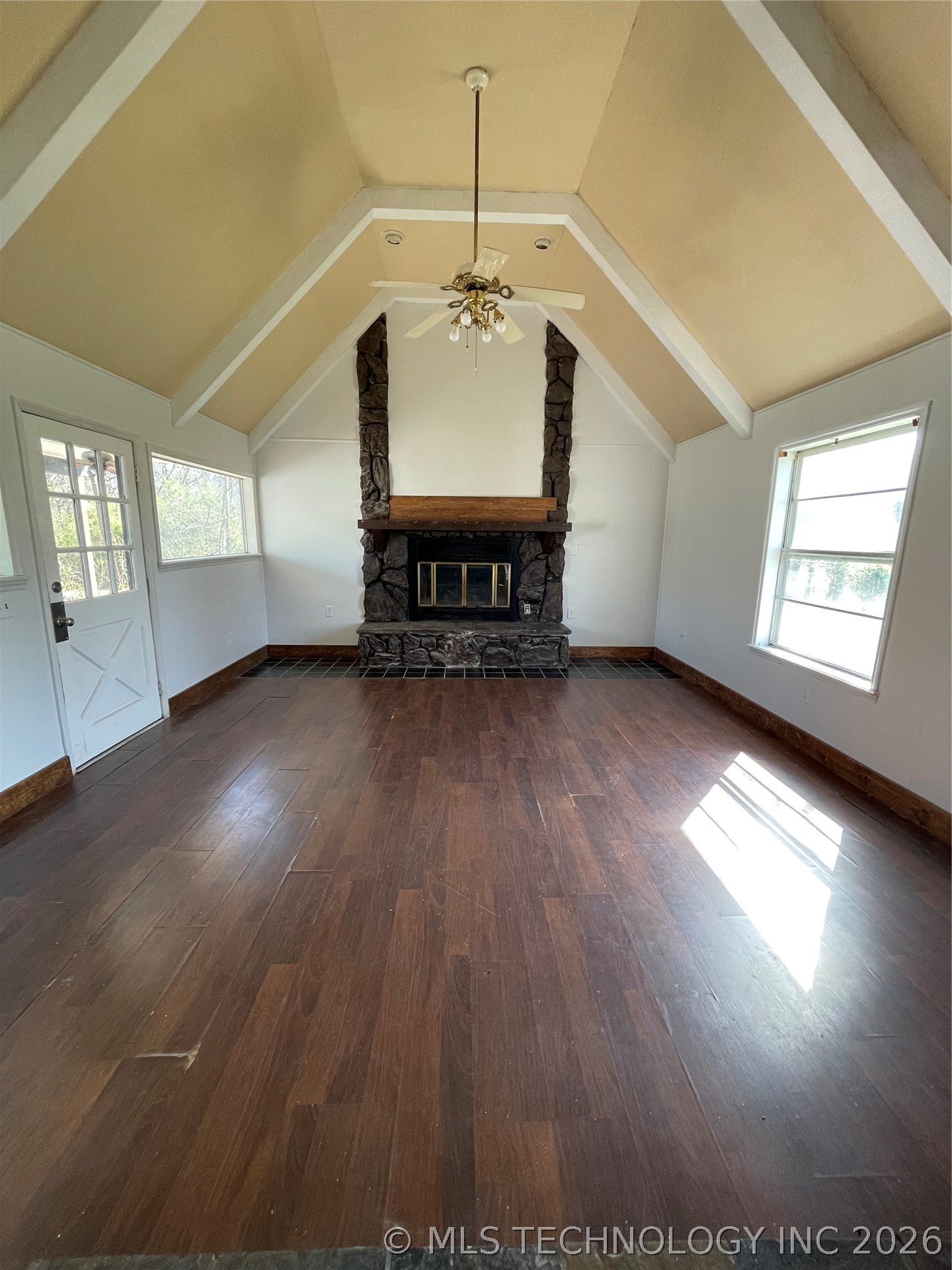 1501 E Cherokee Street Wagoner OK 74467