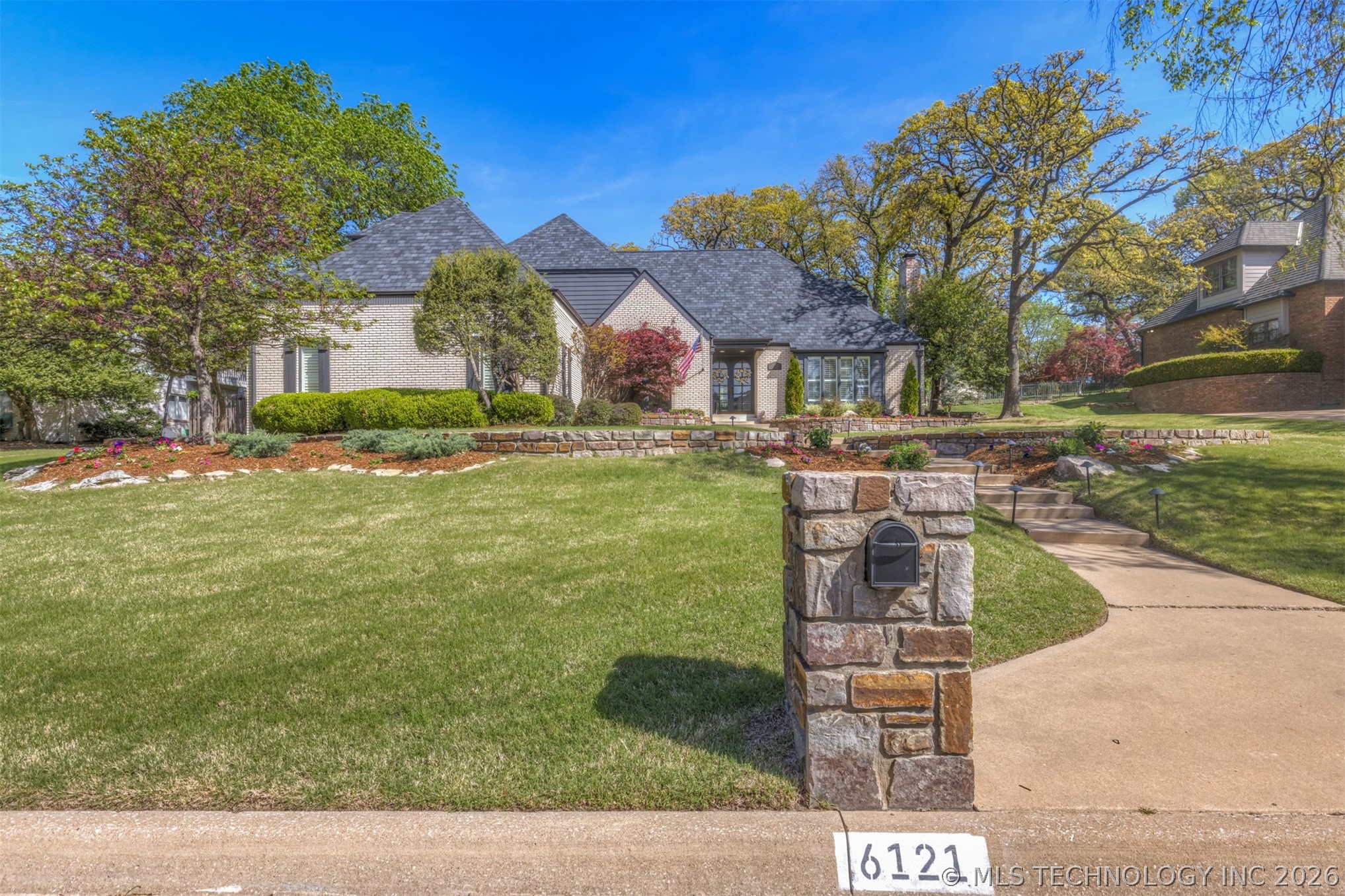 6121 E 106th Place Tulsa OK 74137
