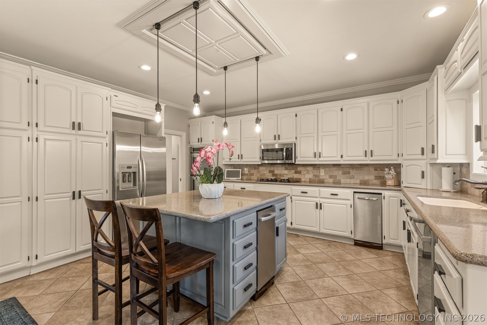 6121 E 106th Place Tulsa OK 74137