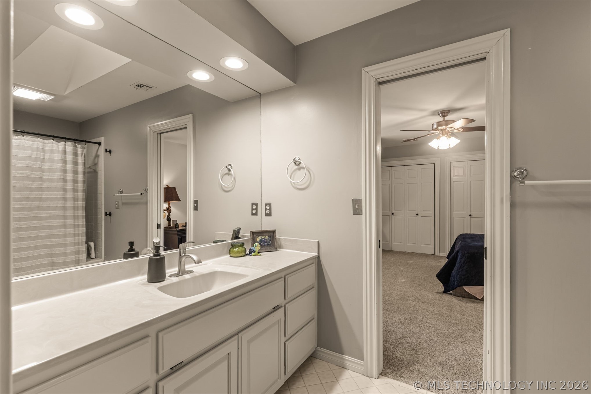 6121 E 106th Place Tulsa OK 74137