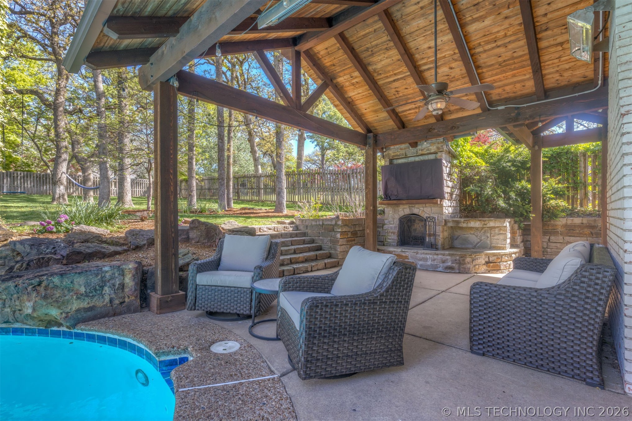 6121 E 106th Place Tulsa OK 74137