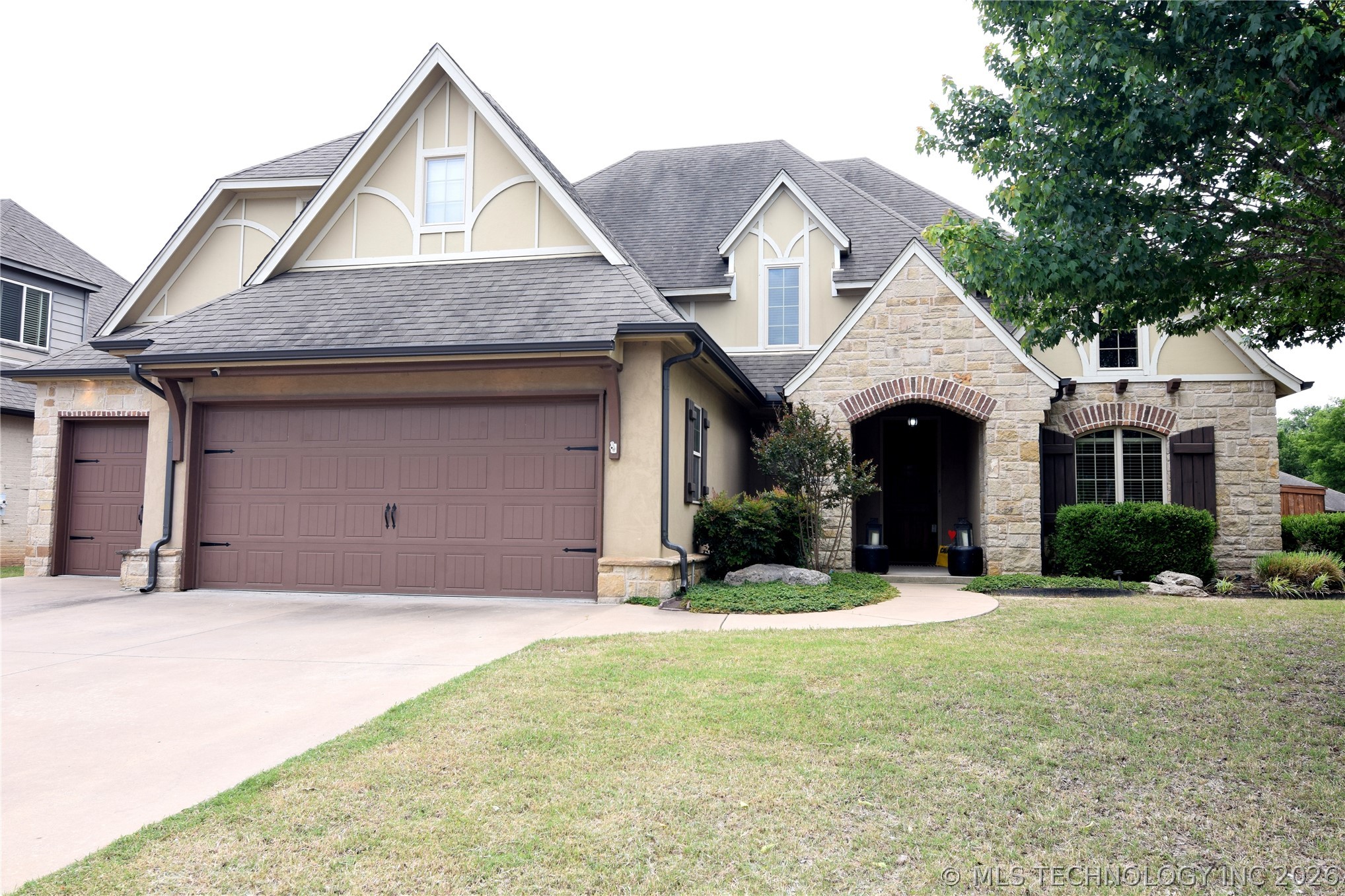 2404 E 140th Place Jenks OK 74008