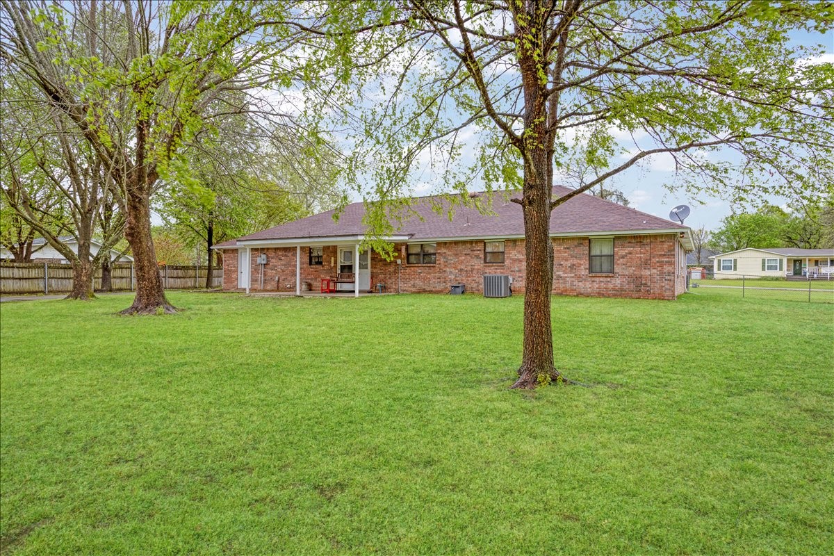 306 SE 4th Street Antlers OK 74523