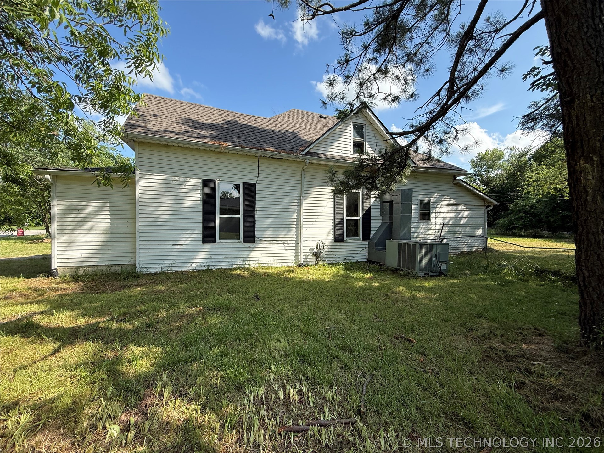 210 B Street NW Inola OK 74036