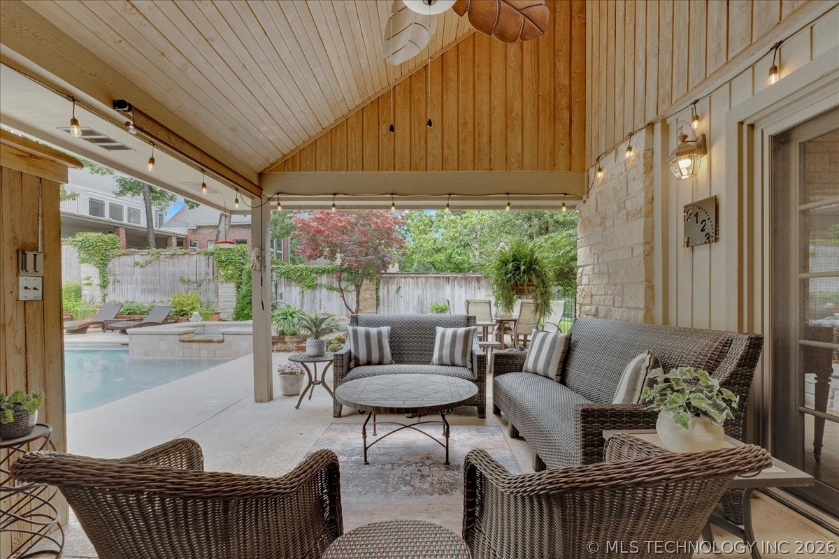 2917 E 68th Street Tulsa OK 74136