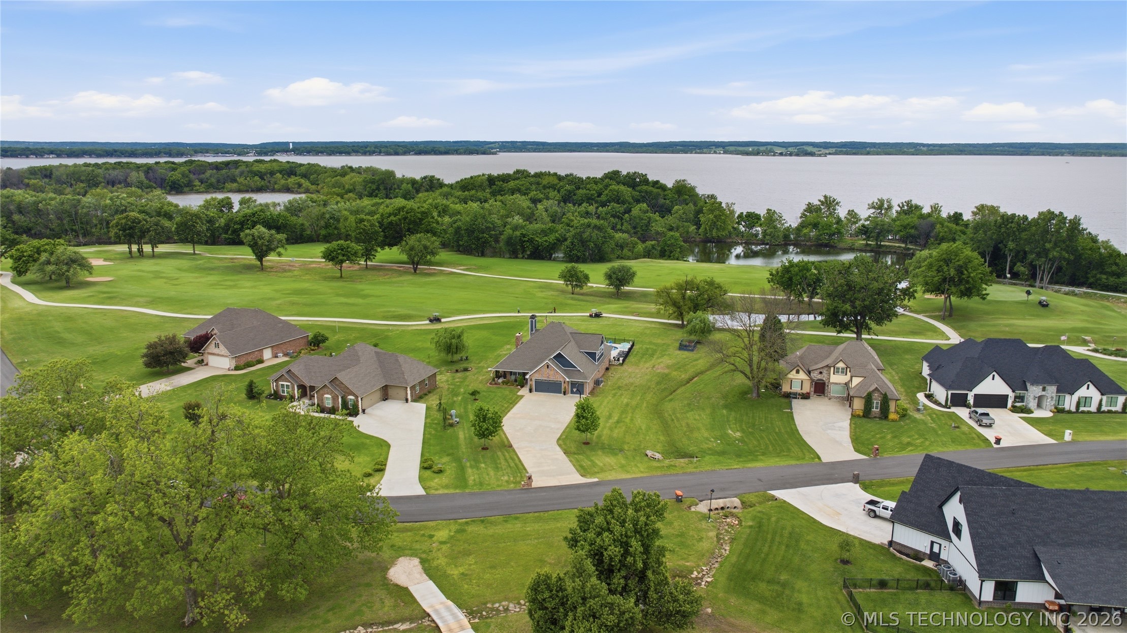 5051 Lake Breeze Road Grove OK 74344