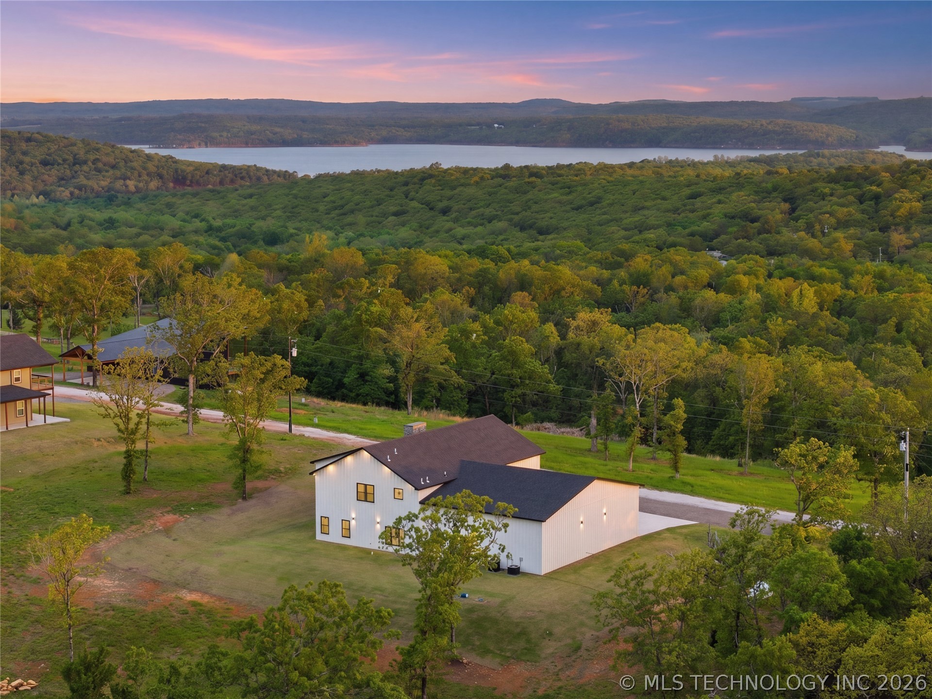 34750 S Falcon Crest Lane Cookson OK 74427