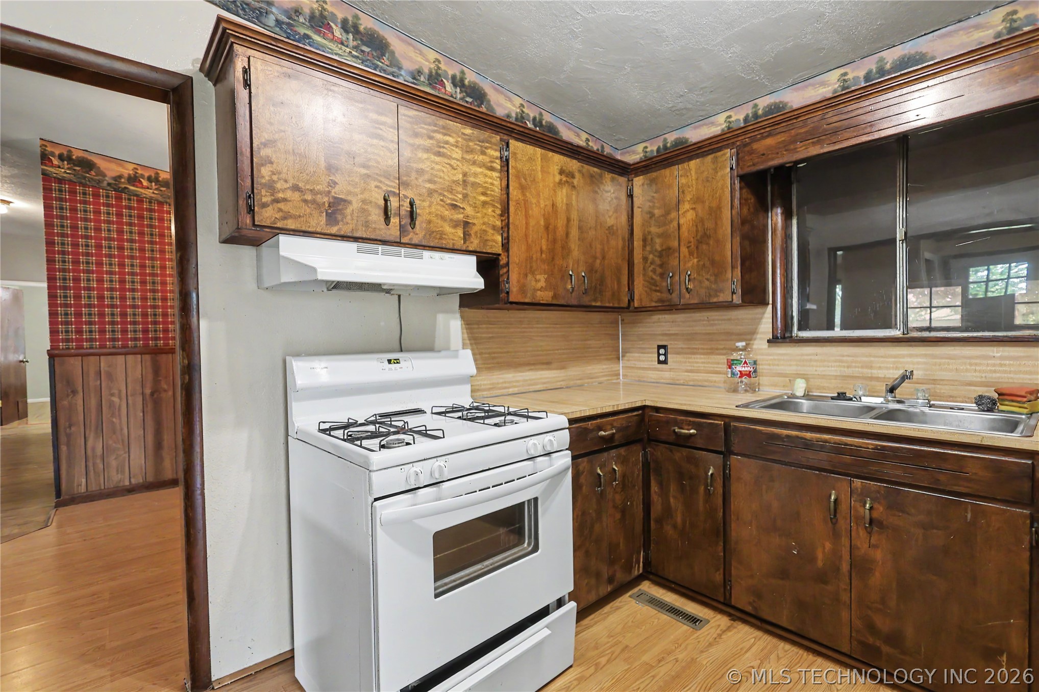 15188 Highway 82 Tahlequah OK 74464