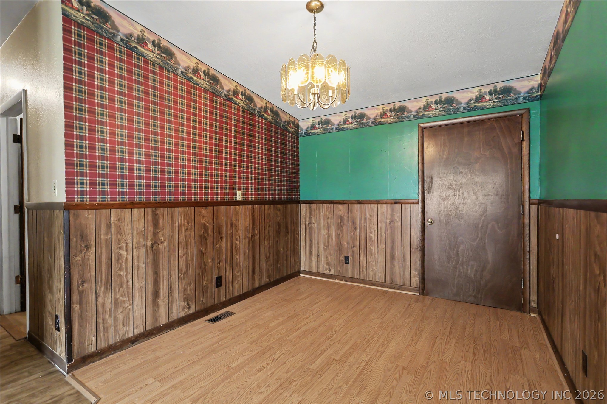 15188 Highway 82 Tahlequah OK 74464