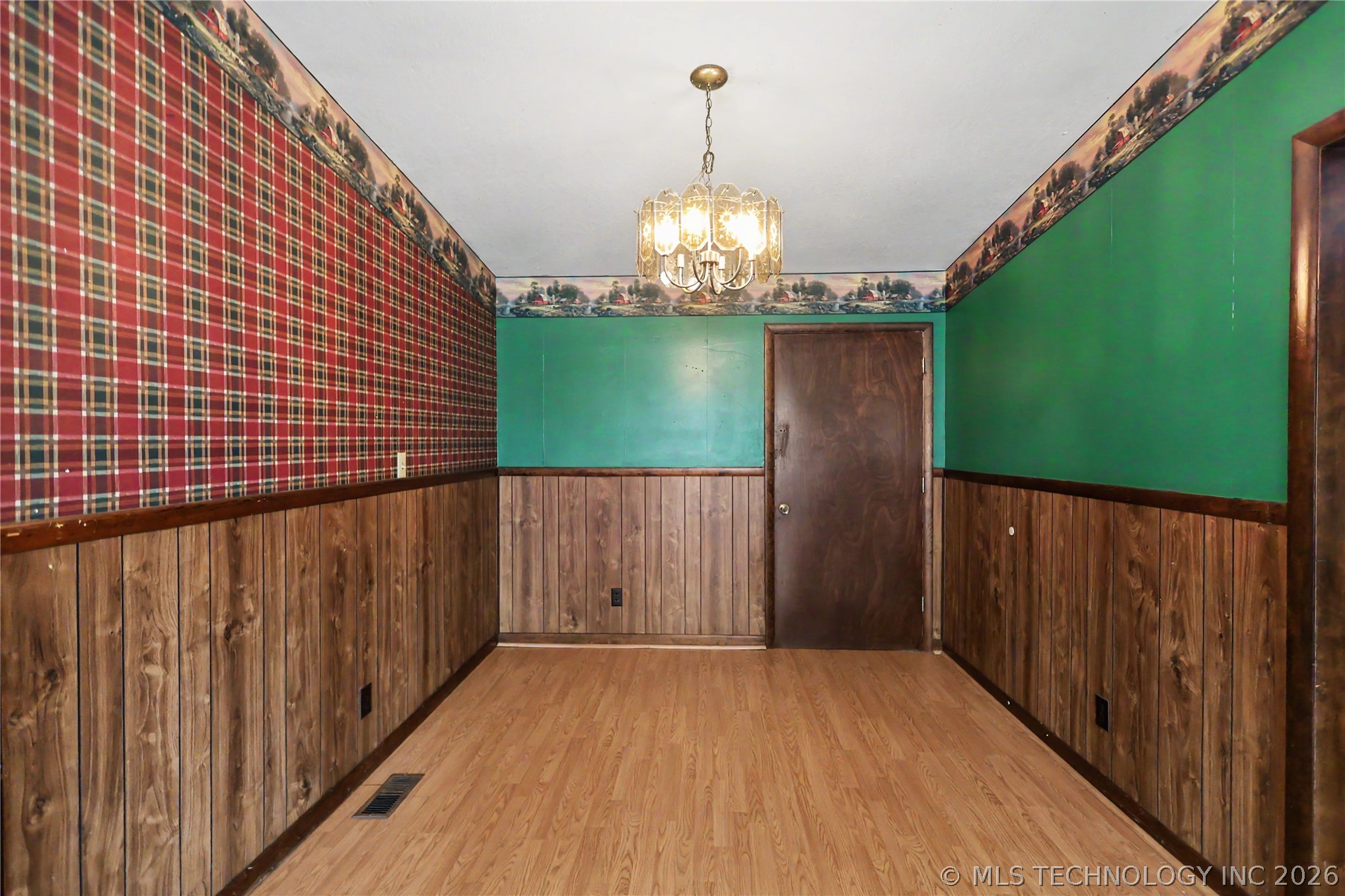 15188 Highway 82 Tahlequah OK 74464