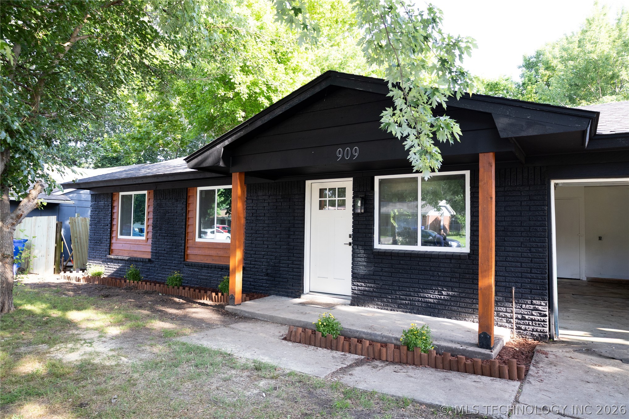 909 W El Paso Place Broken Arrow OK 74012