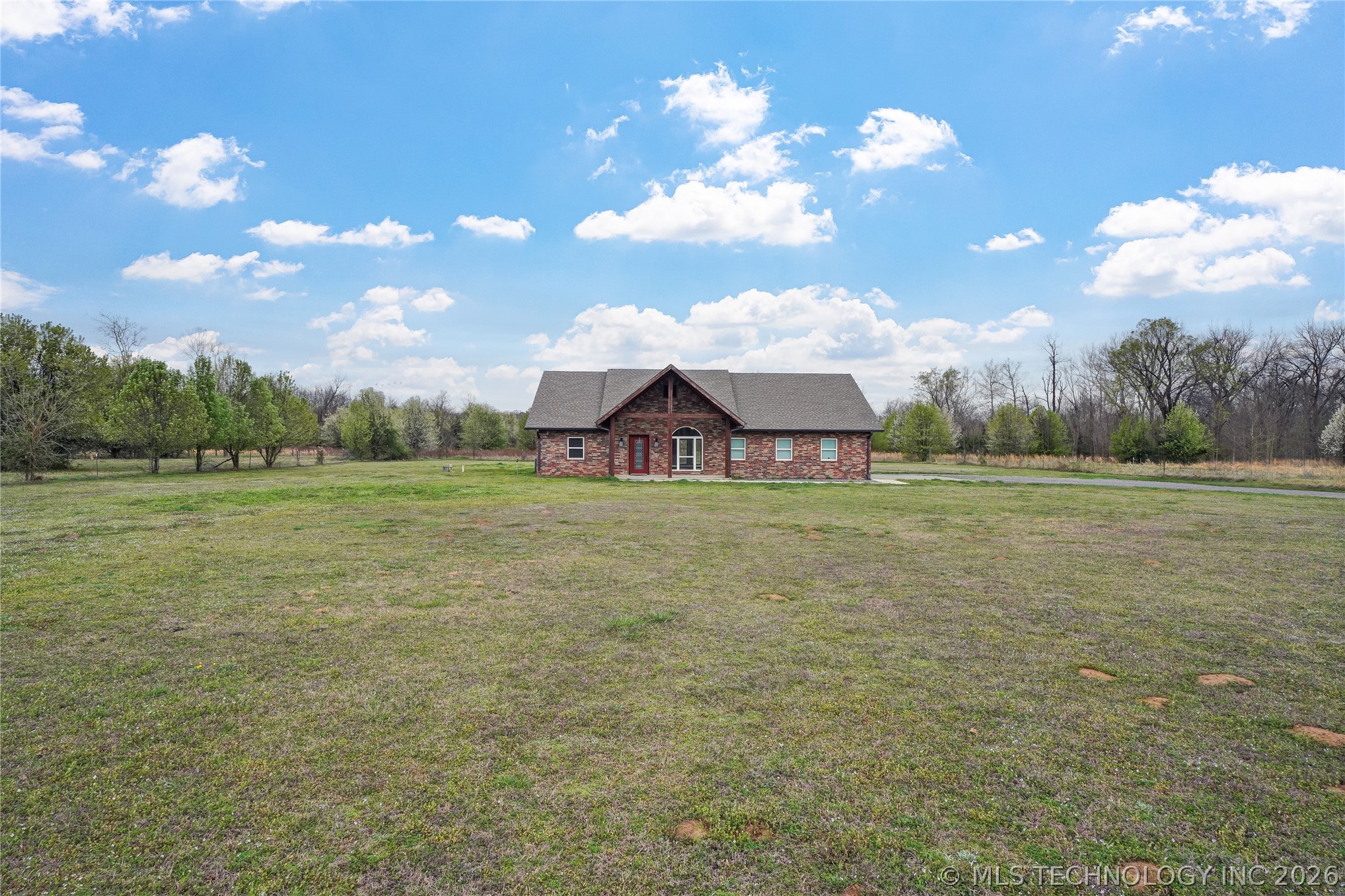 1685 N County Line Road E Fort Gibson OK 74434