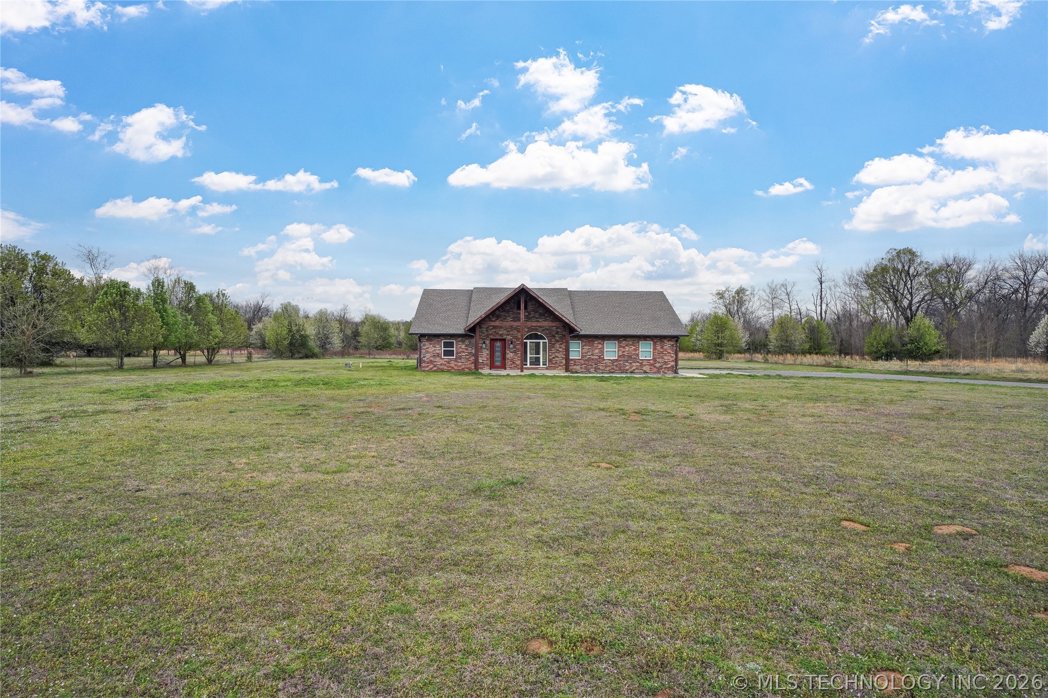 1685 N County Line Road E Fort Gibson OK 74434
