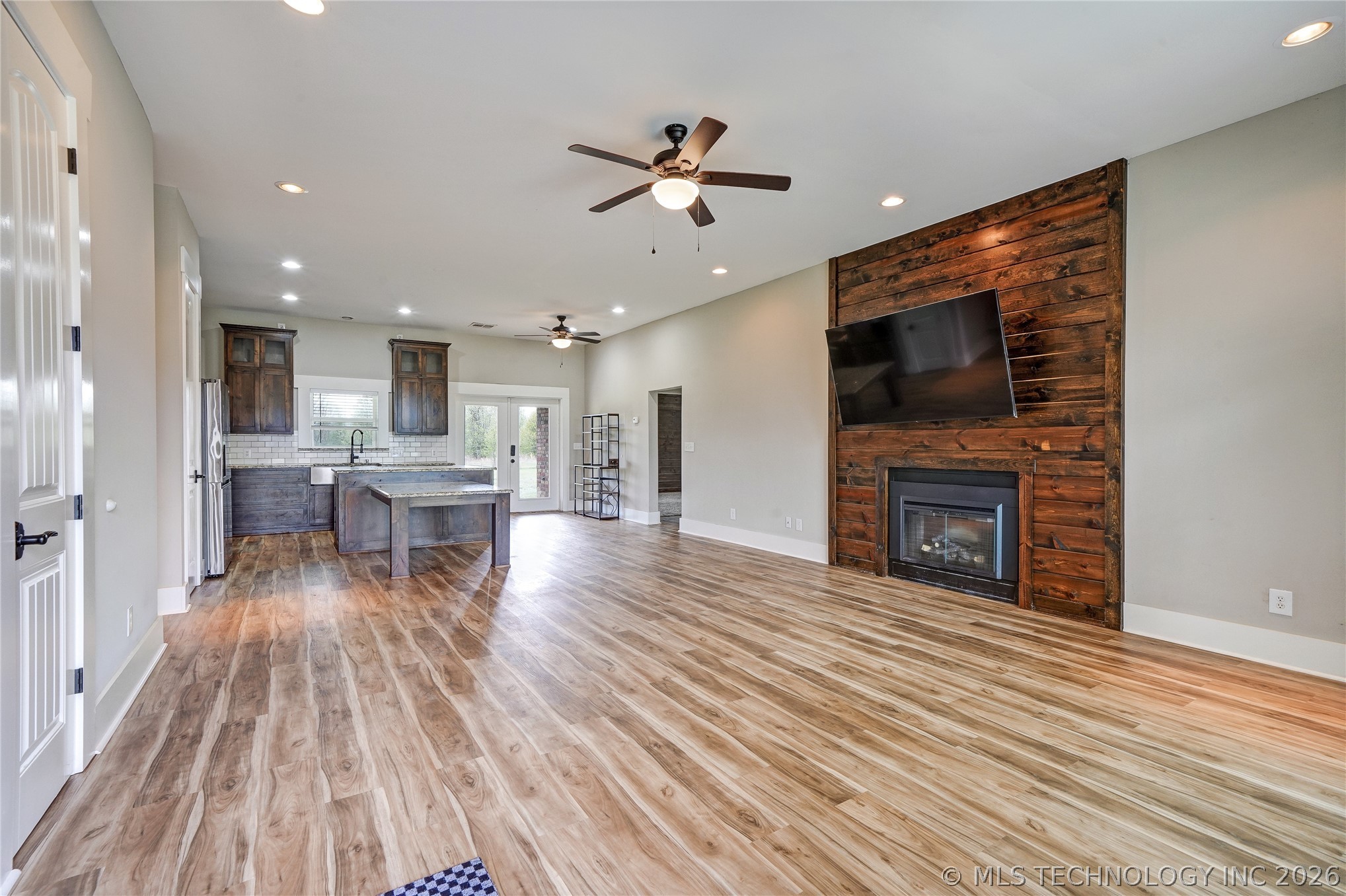 1685 N County Line Road E Fort Gibson OK 74434