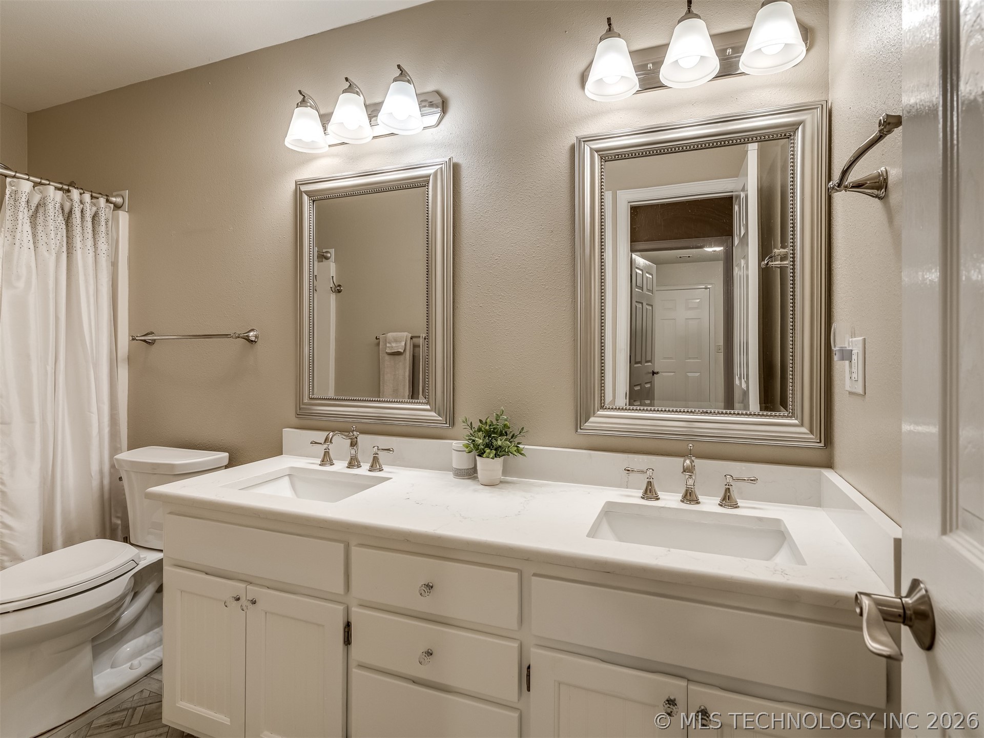 12527 S Ash Avenue Jenks OK 74037