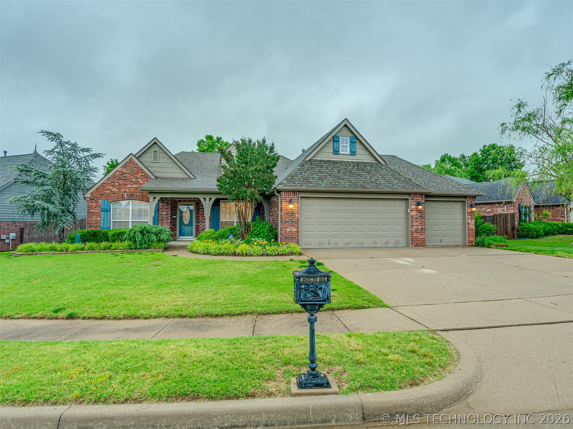 12527 S Ash Avenue Jenks OK 74037