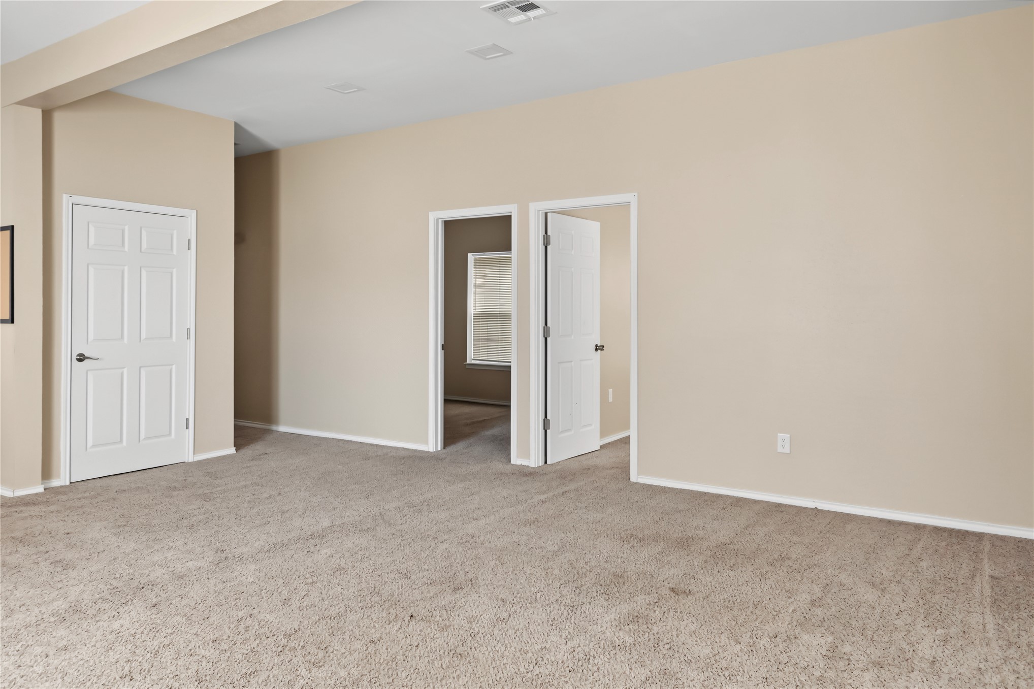 208 E 3rd Street Skiatook OK 74070