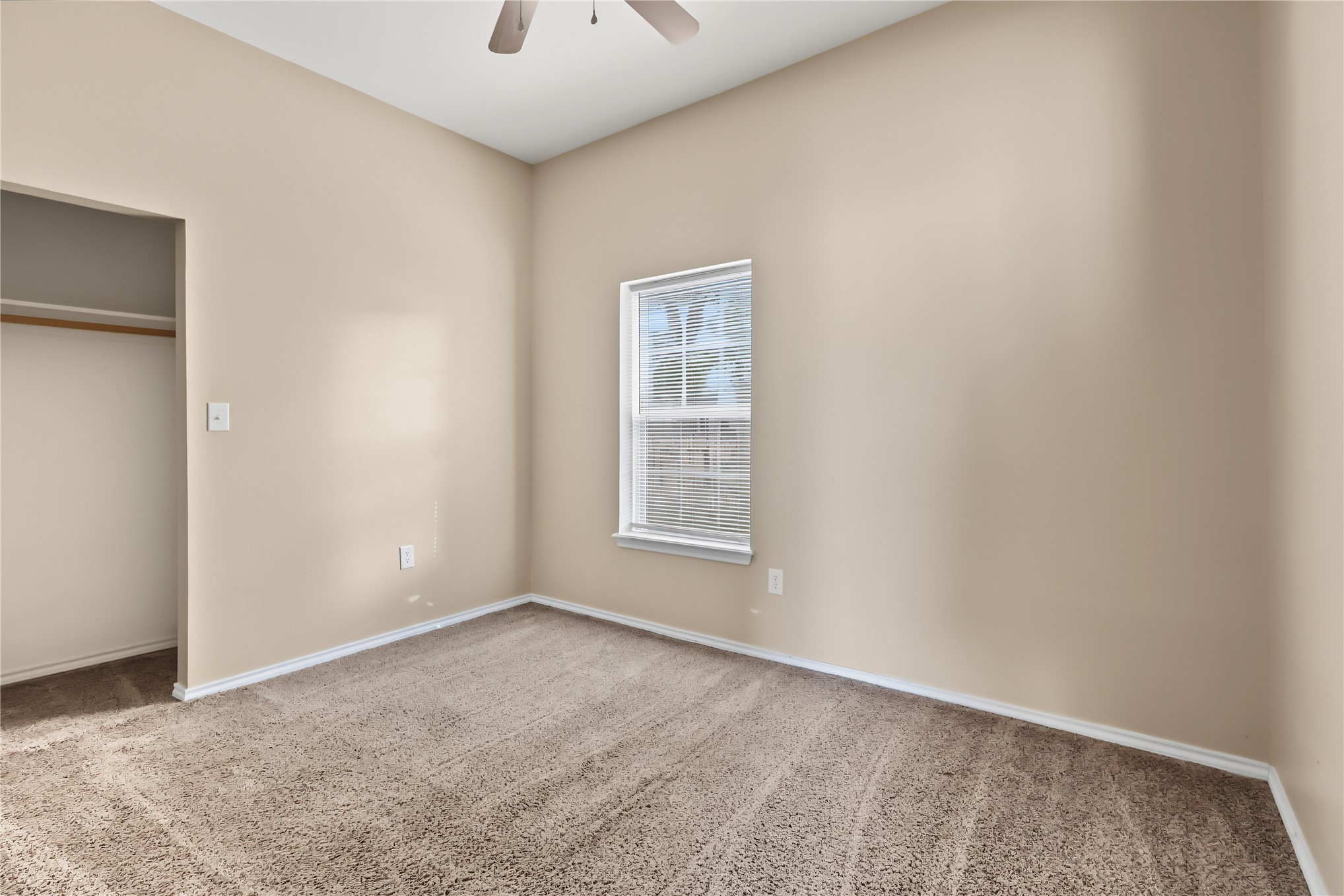 208 E 3rd Street Skiatook OK 74070