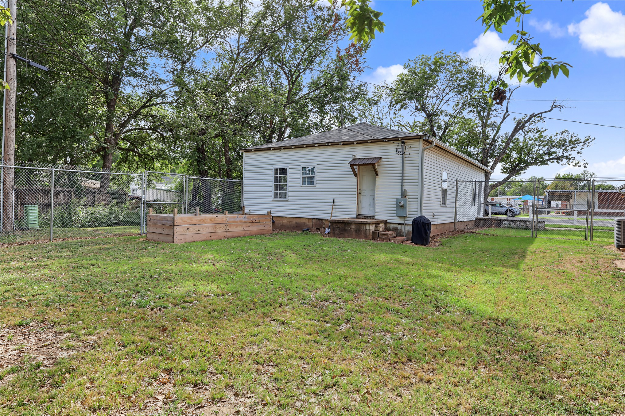 208 E 3rd Street Skiatook OK 74070