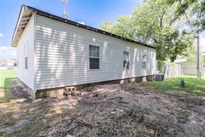 208 E 3rd Street Skiatook OK 74070