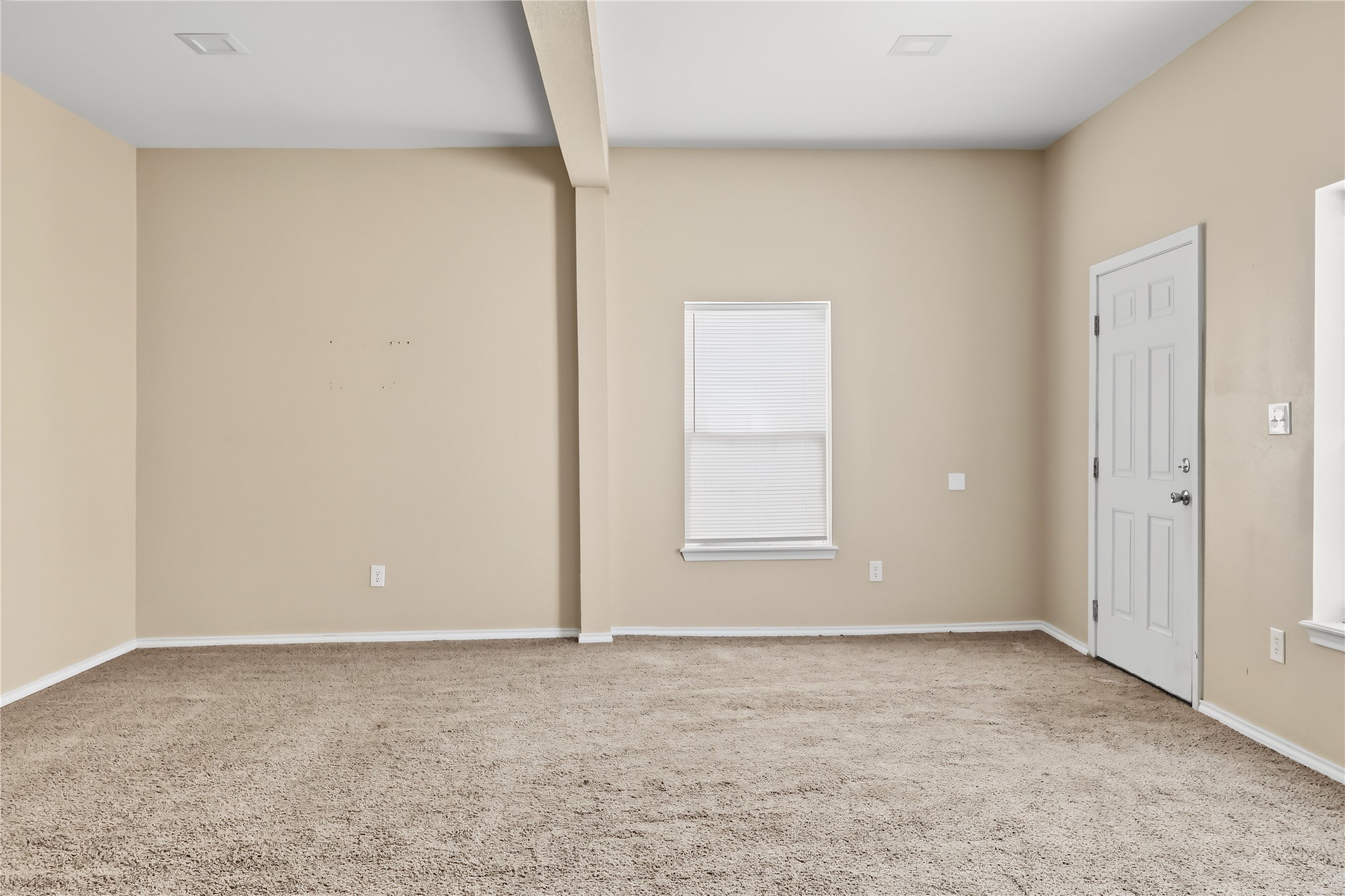 208 E 3rd Street Skiatook OK 74070