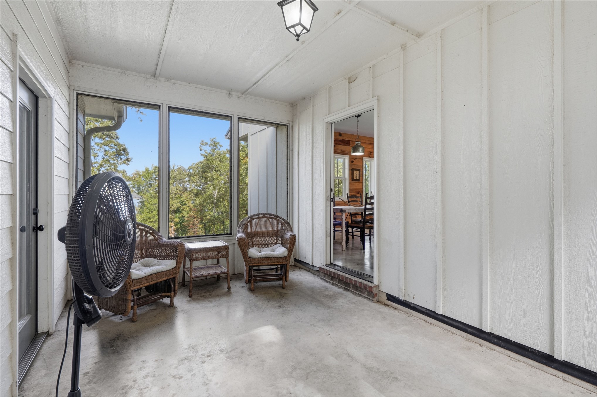 19430 Highway 80 Hulbert OK 74441