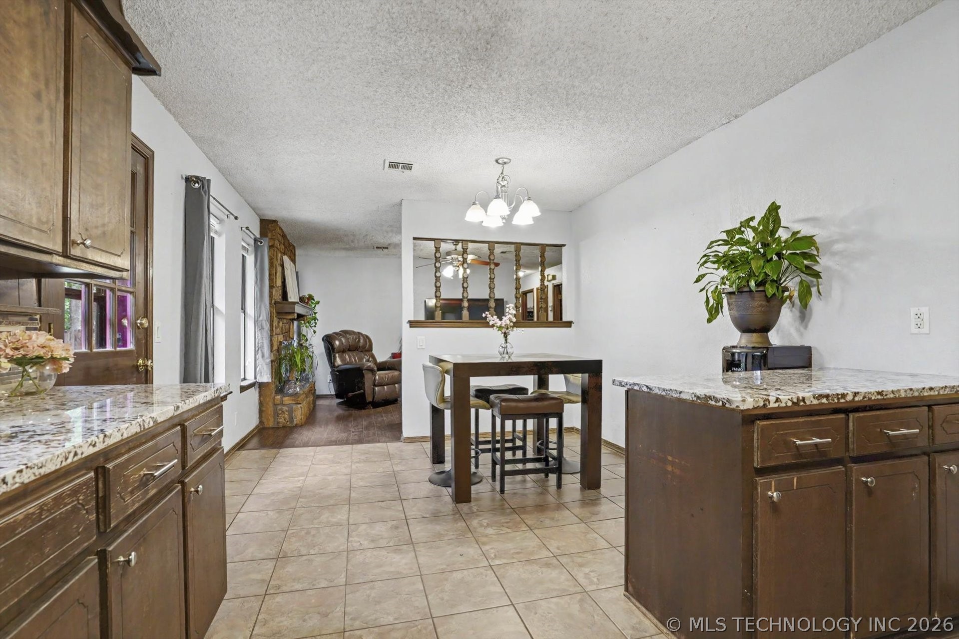 1112 W Memphis Street Broken Arrow OK 74012