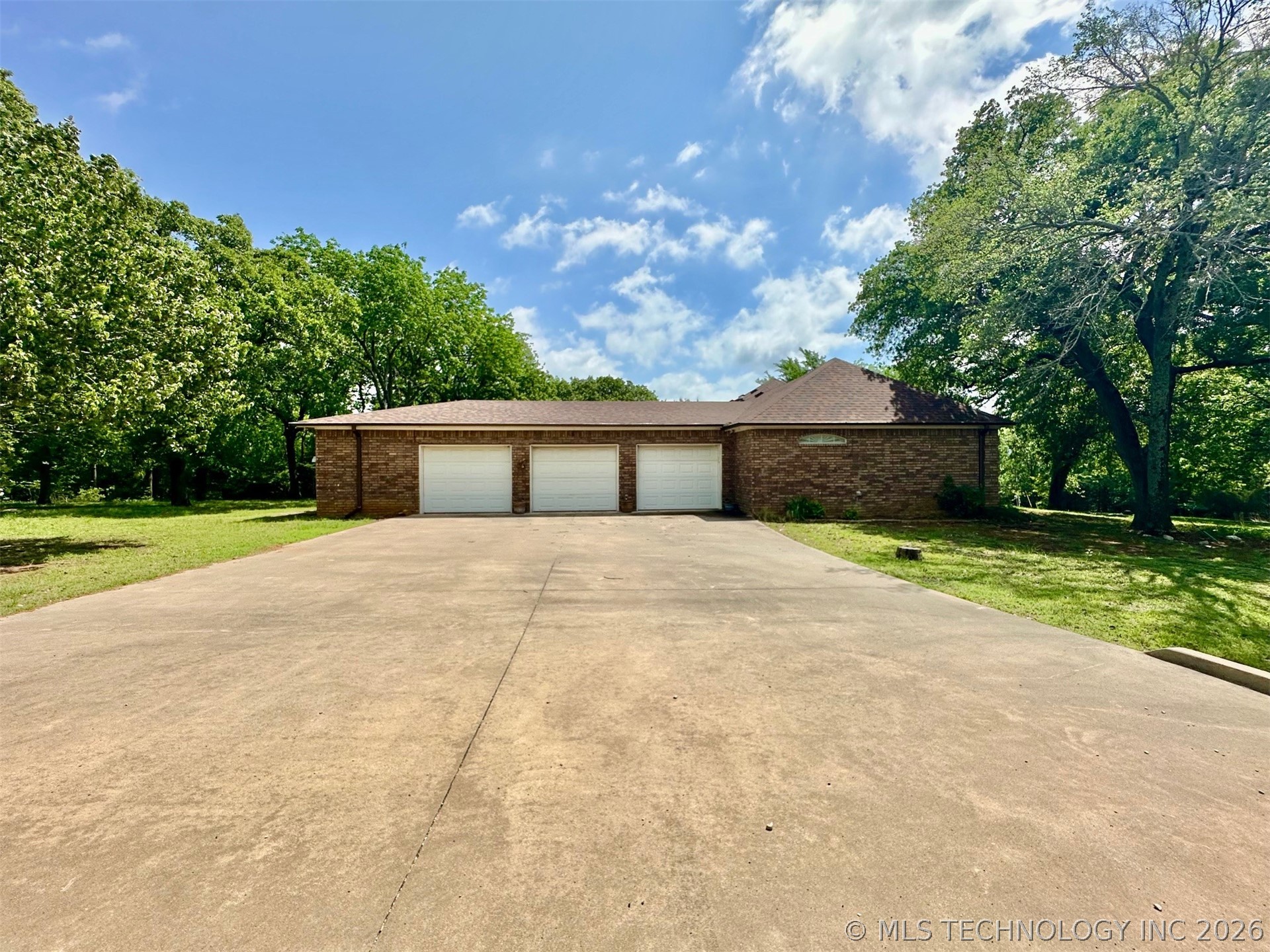 6946 Red Oak Drive Kingston OK 73439