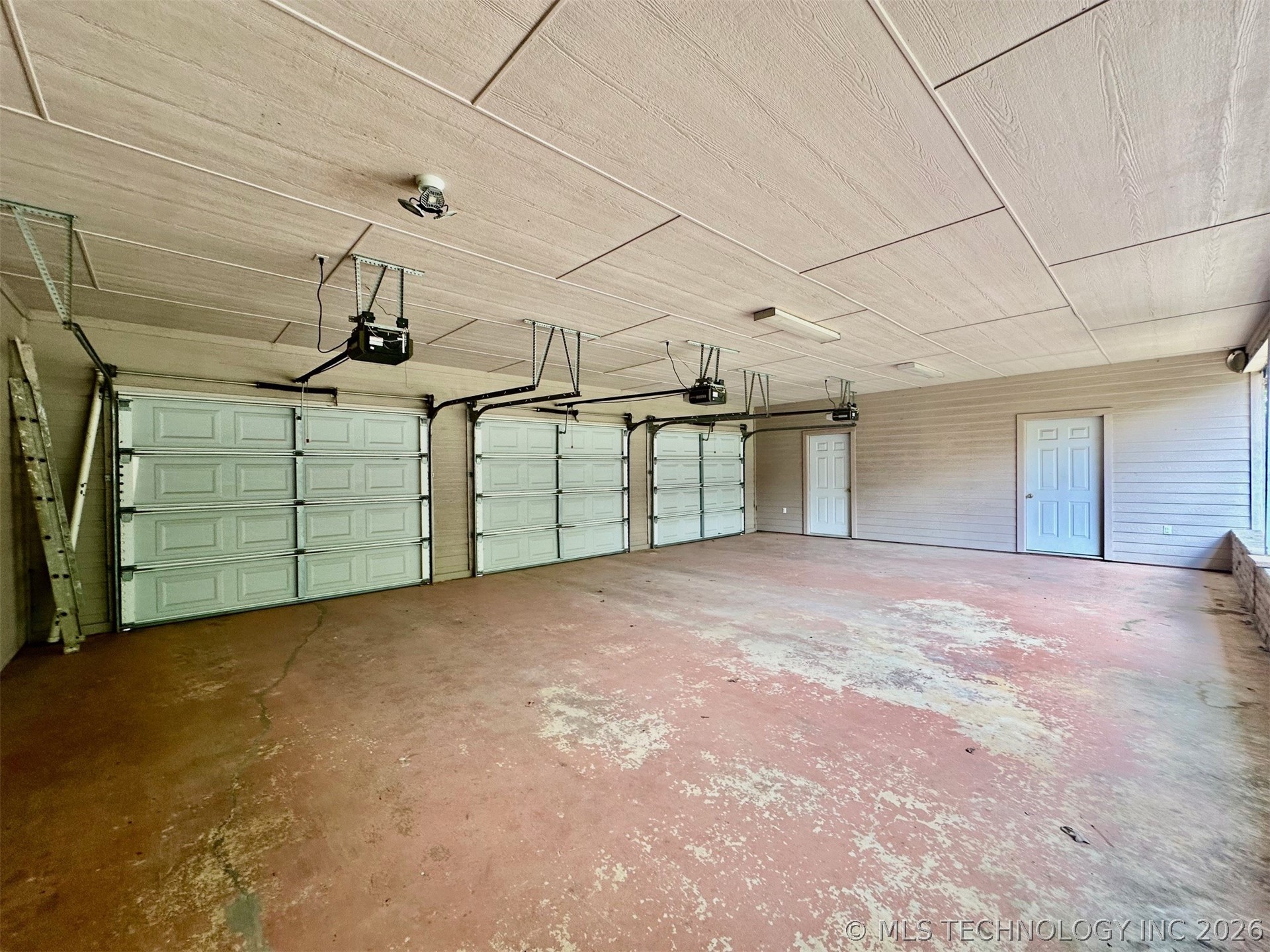 6946 Red Oak Drive Kingston OK 73439