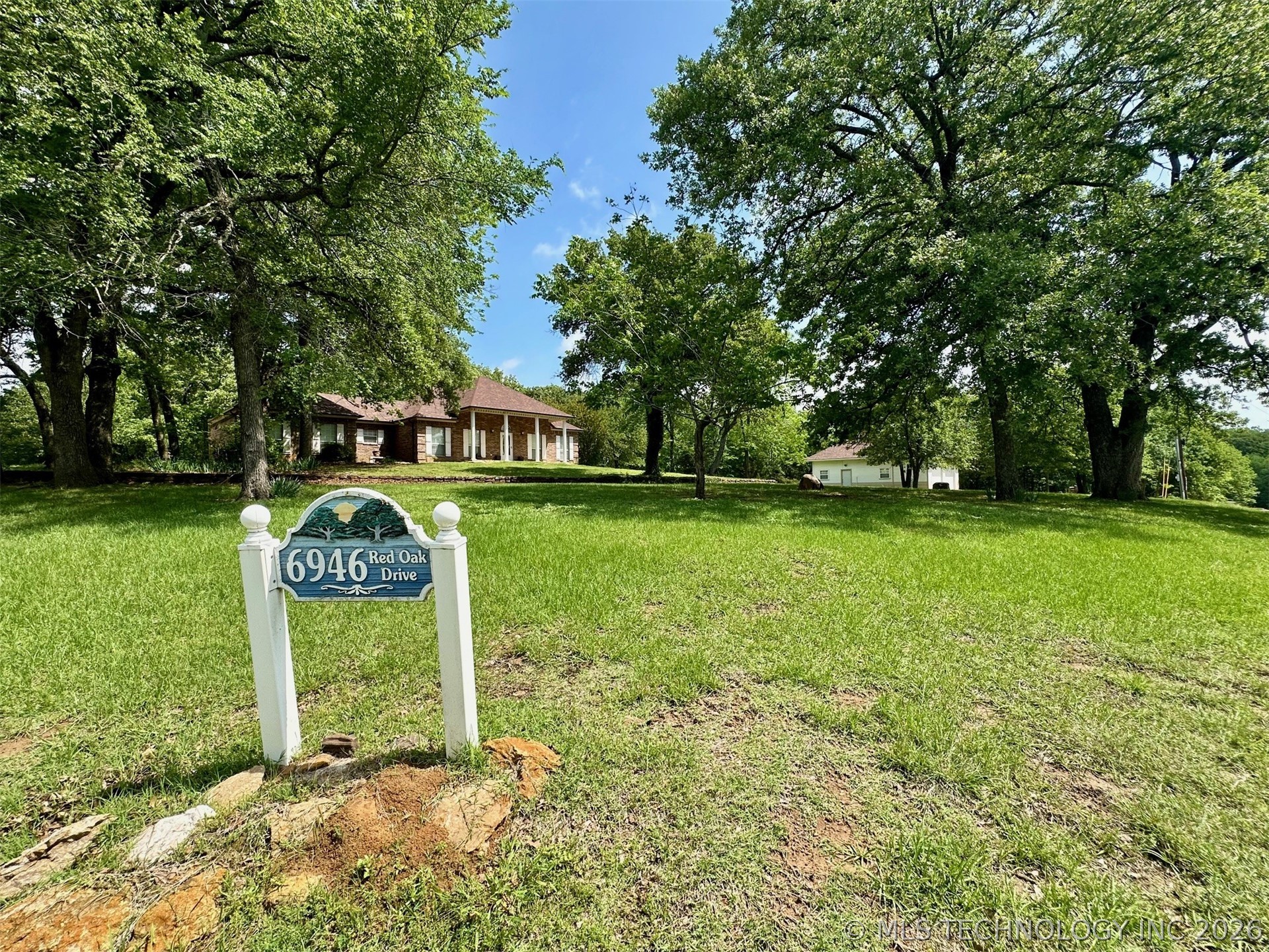 6946 Red Oak Drive Kingston OK 73439