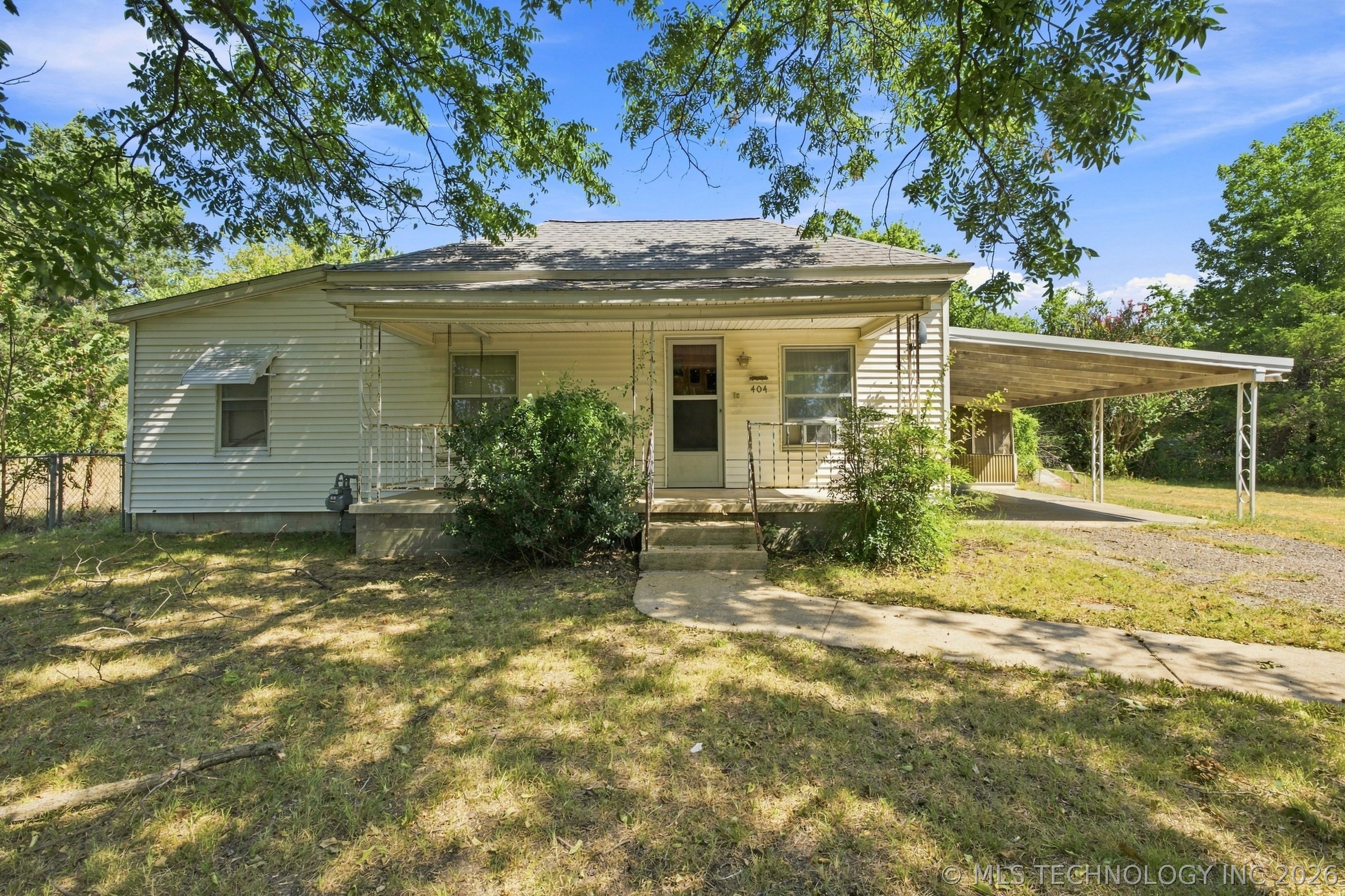 404 E Beach Street Henryetta OK 74437