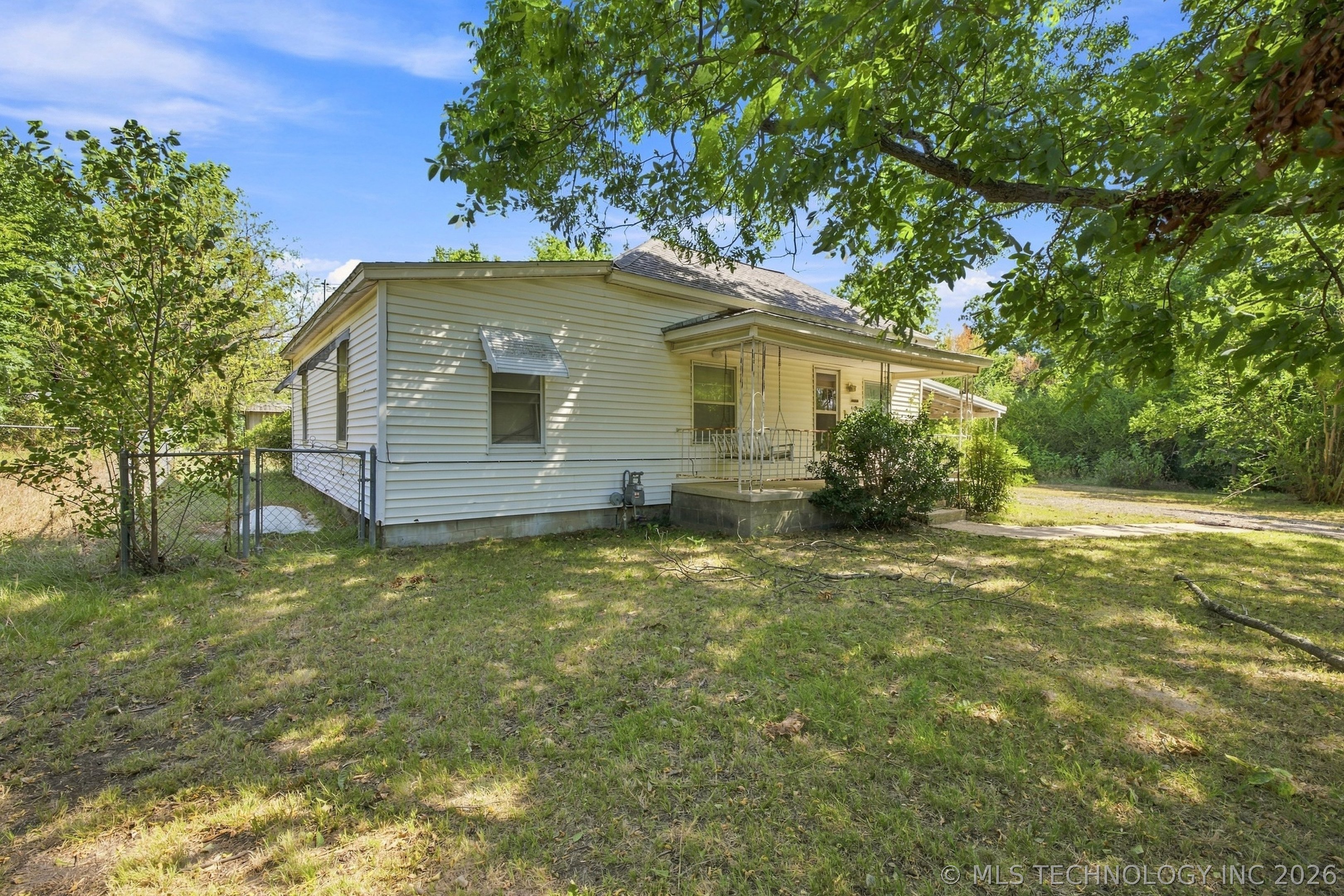 404 E Beach Street Henryetta OK 74437