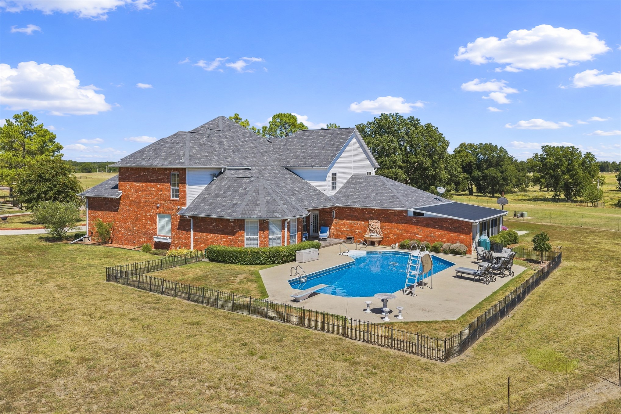 1599 Cardinal Road Lone Grove OK 73443