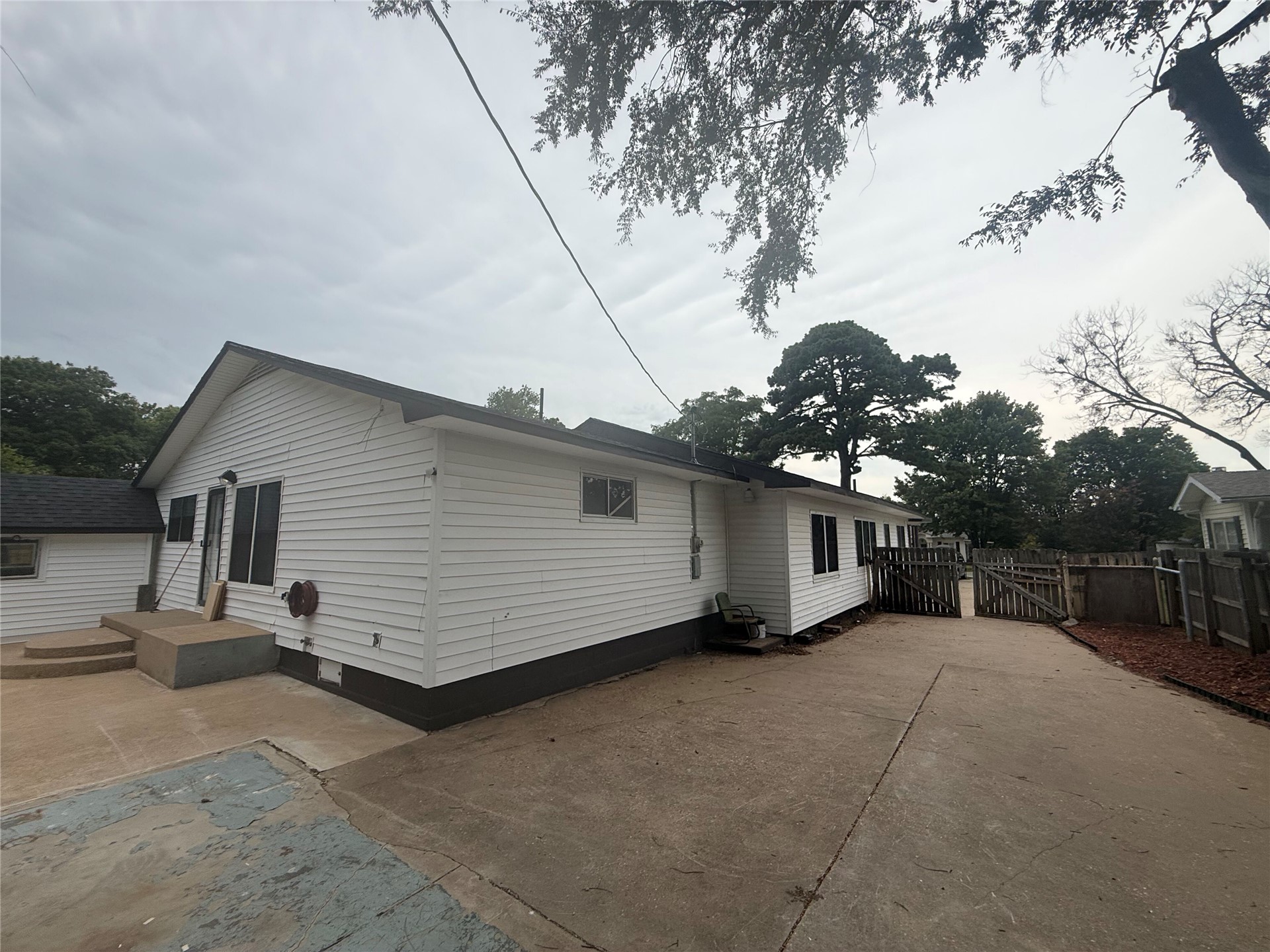1910 E 9th Street Okmulgee OK 74447