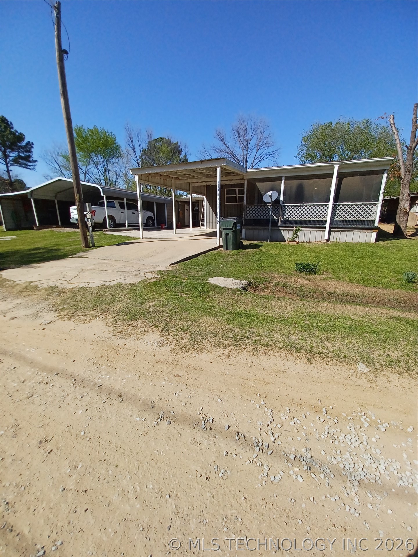 416747 Delaware Drive Checotah OK 74426