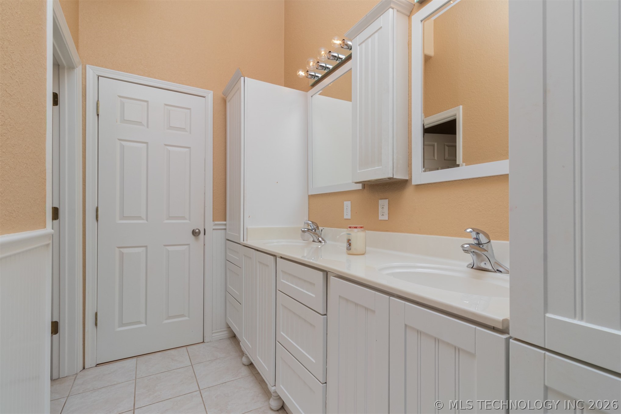 203 Hillcrest Heights Durant OK 74701