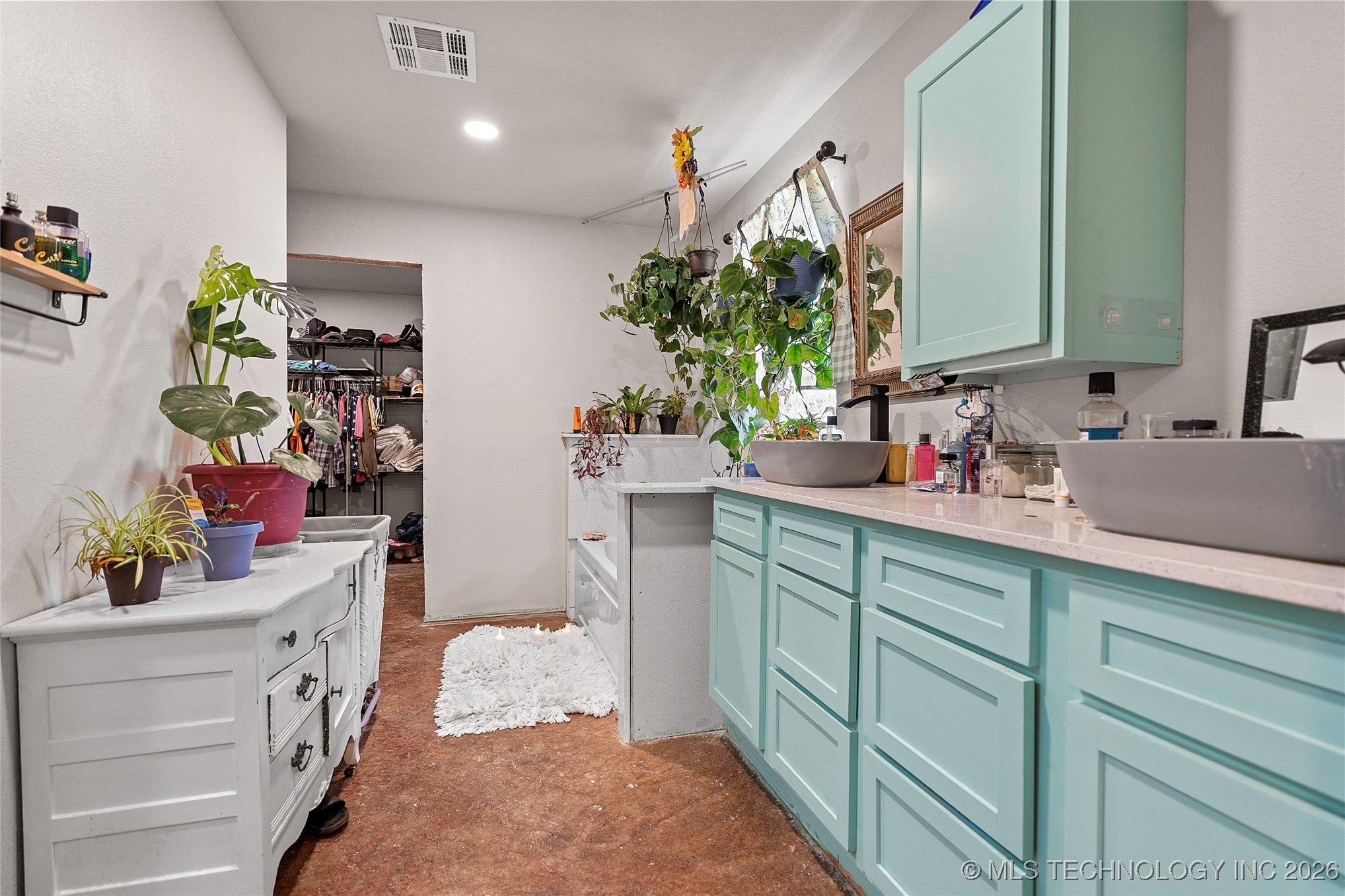 11850 Prairie Valley Lone Grove OK 73443