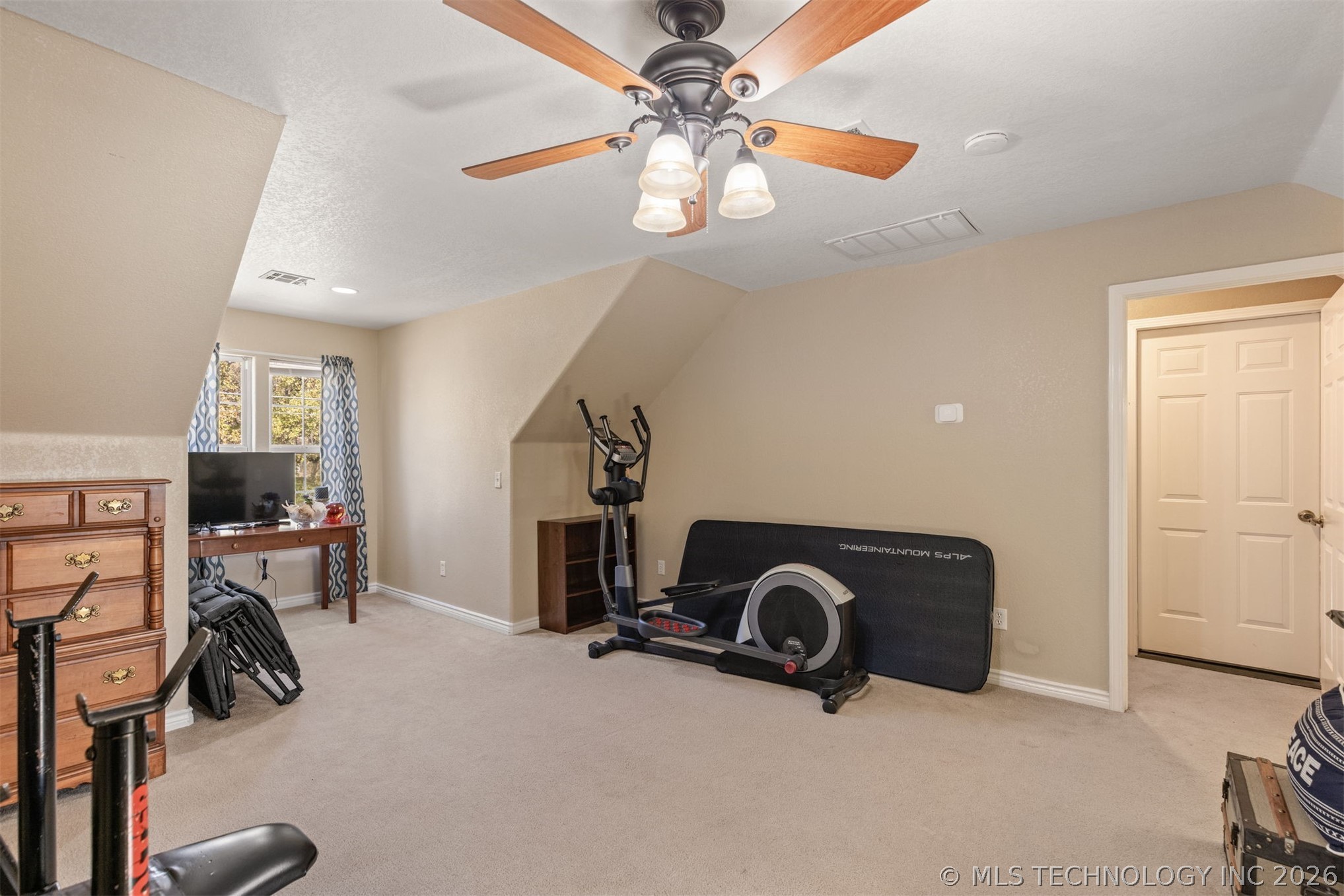 6338 W 77th Street Tulsa OK 74131