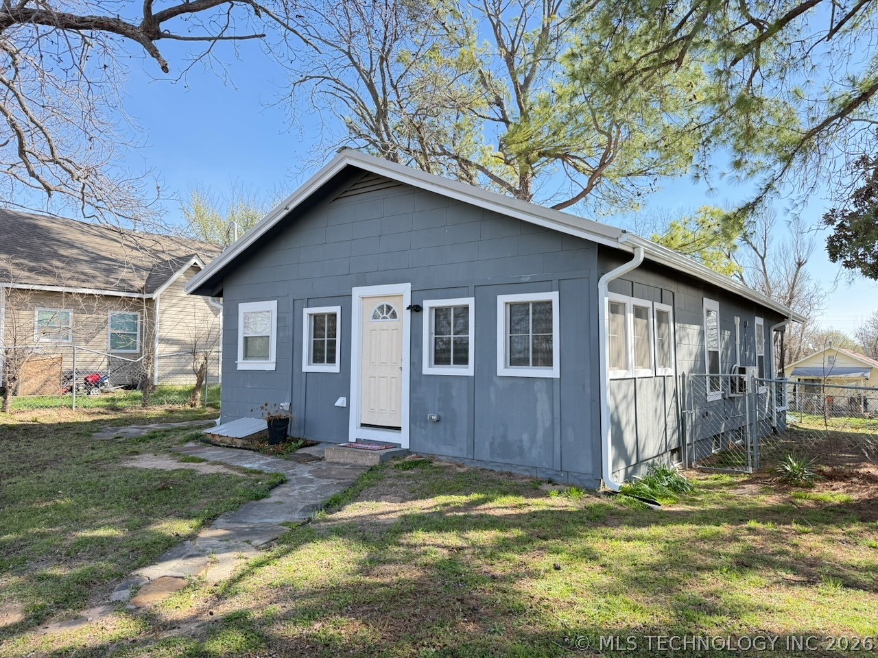 306 N Grant Avenue Sand Springs OK 74063