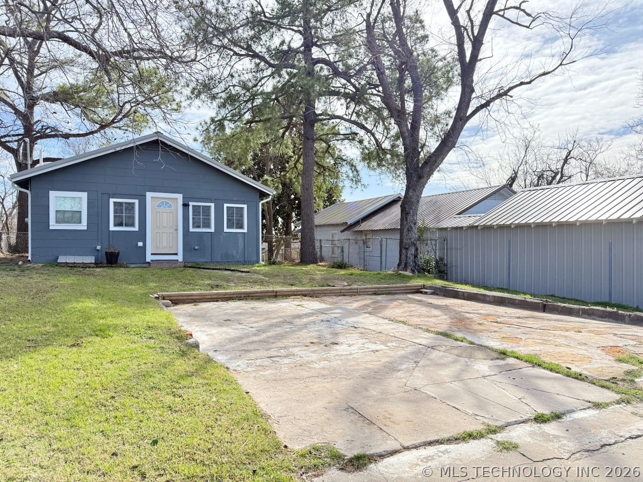 306 N Grant Avenue Sand Springs OK 74063